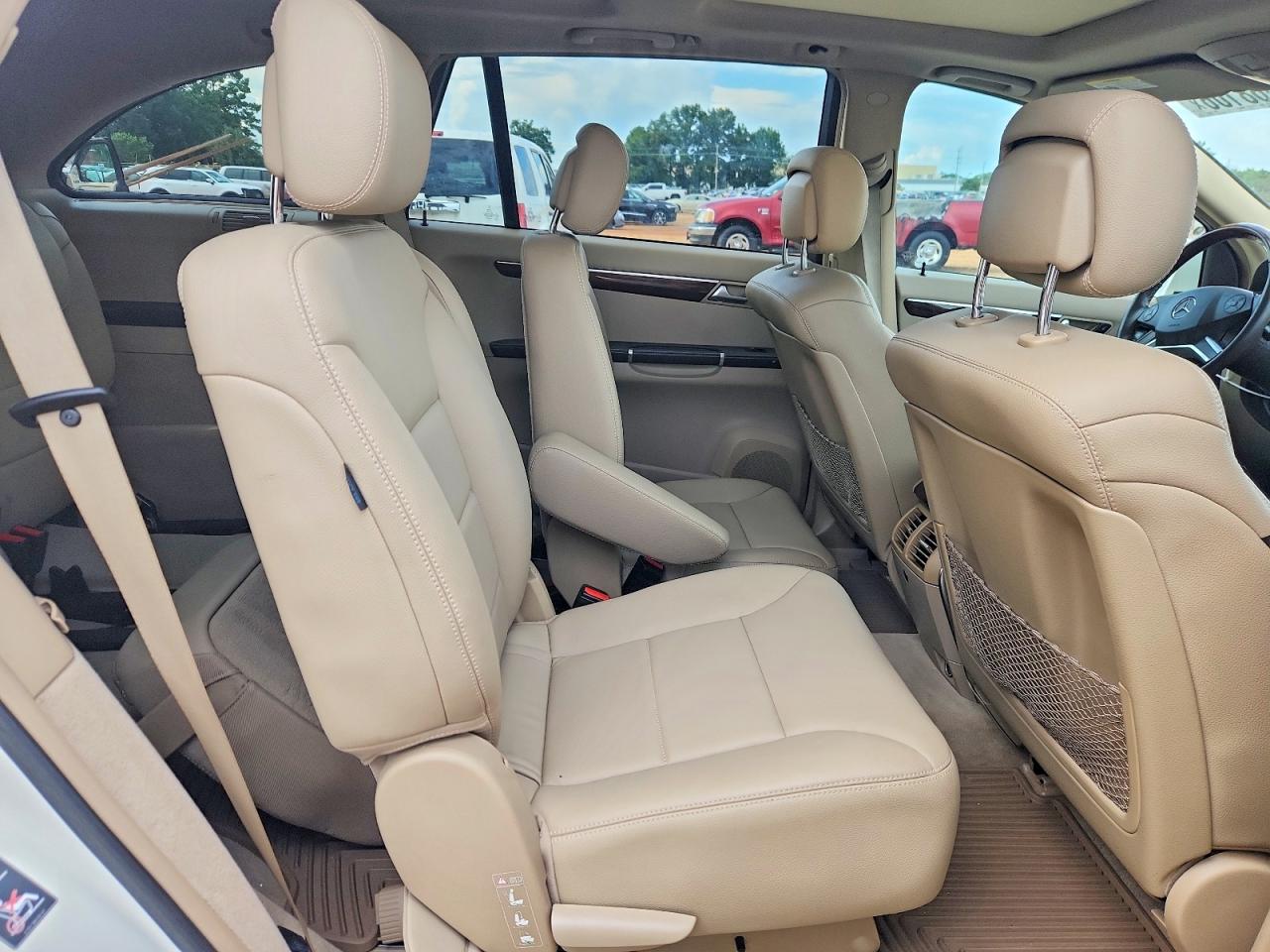 2011 Mercedes-benz R 350 4matic White vin: 4JGCB6FE9BA115914