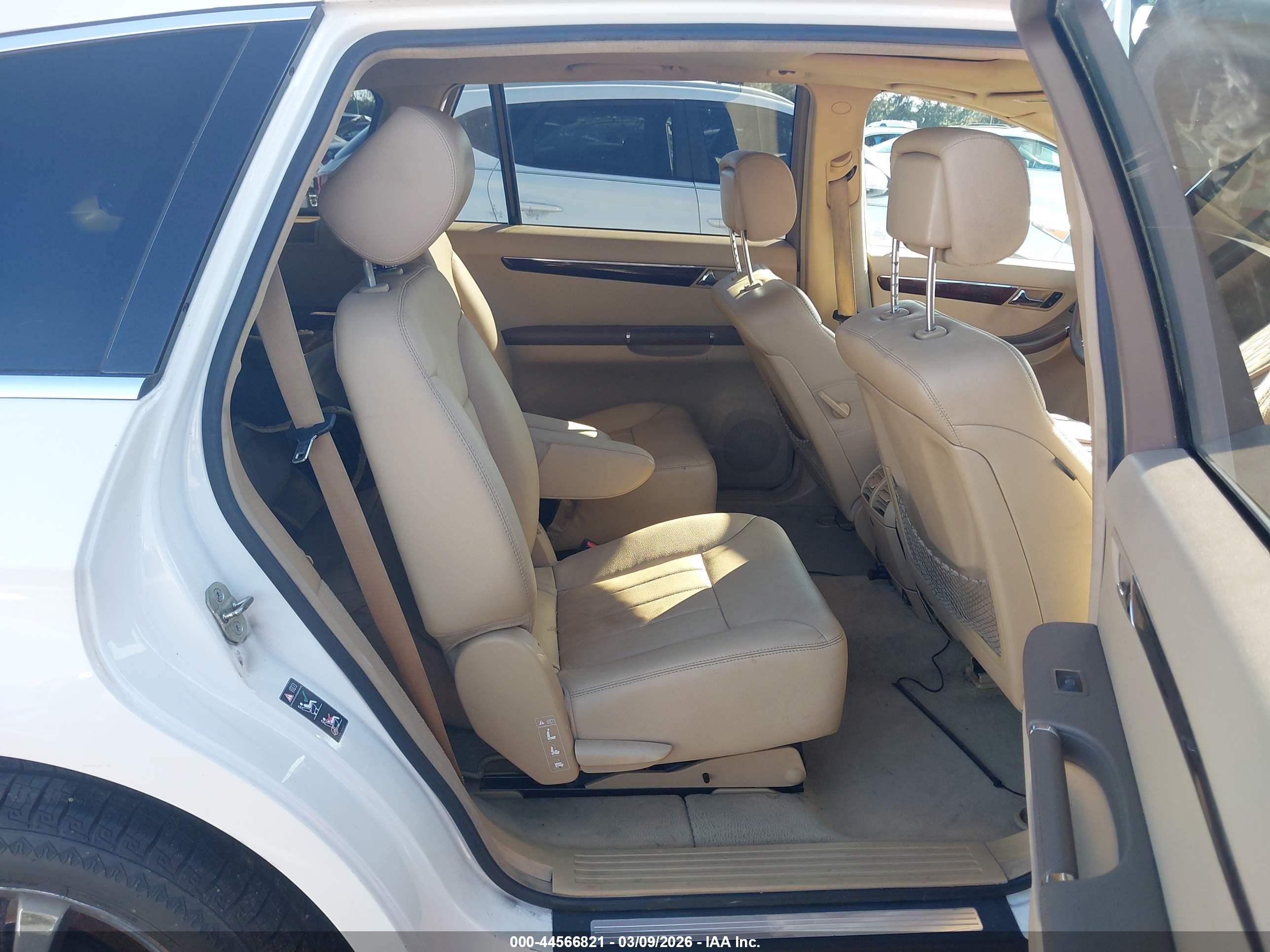2006 Mercedes-benz R 500 4matic Белый vin: 4JGCB75E06A015911