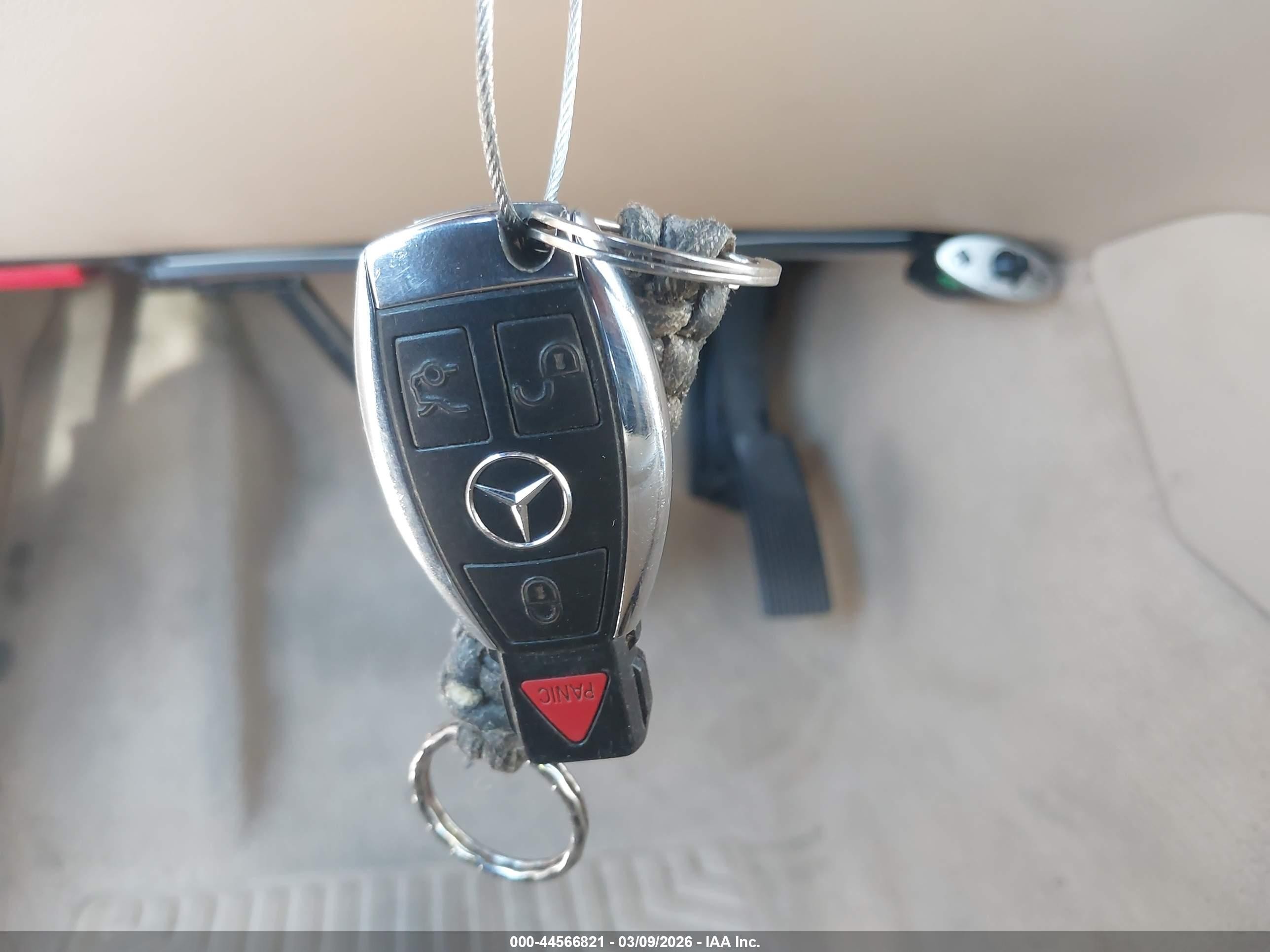 2006 Mercedes-benz R 500 4matic Белый vin: 4JGCB75E06A015911