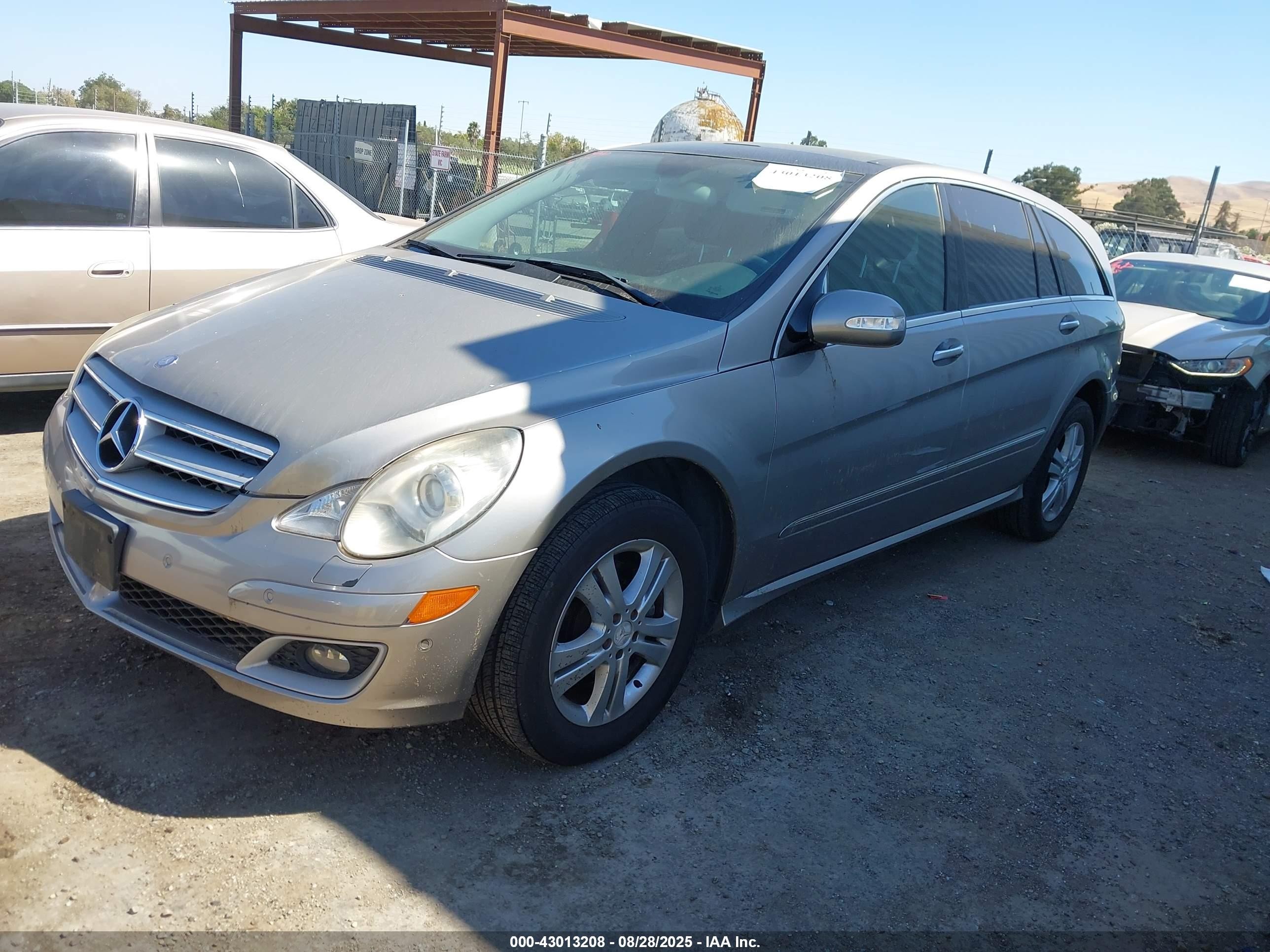 2006 Mercedes-benz R 500 4matic Серый vin: 4JGCB75E16A007770