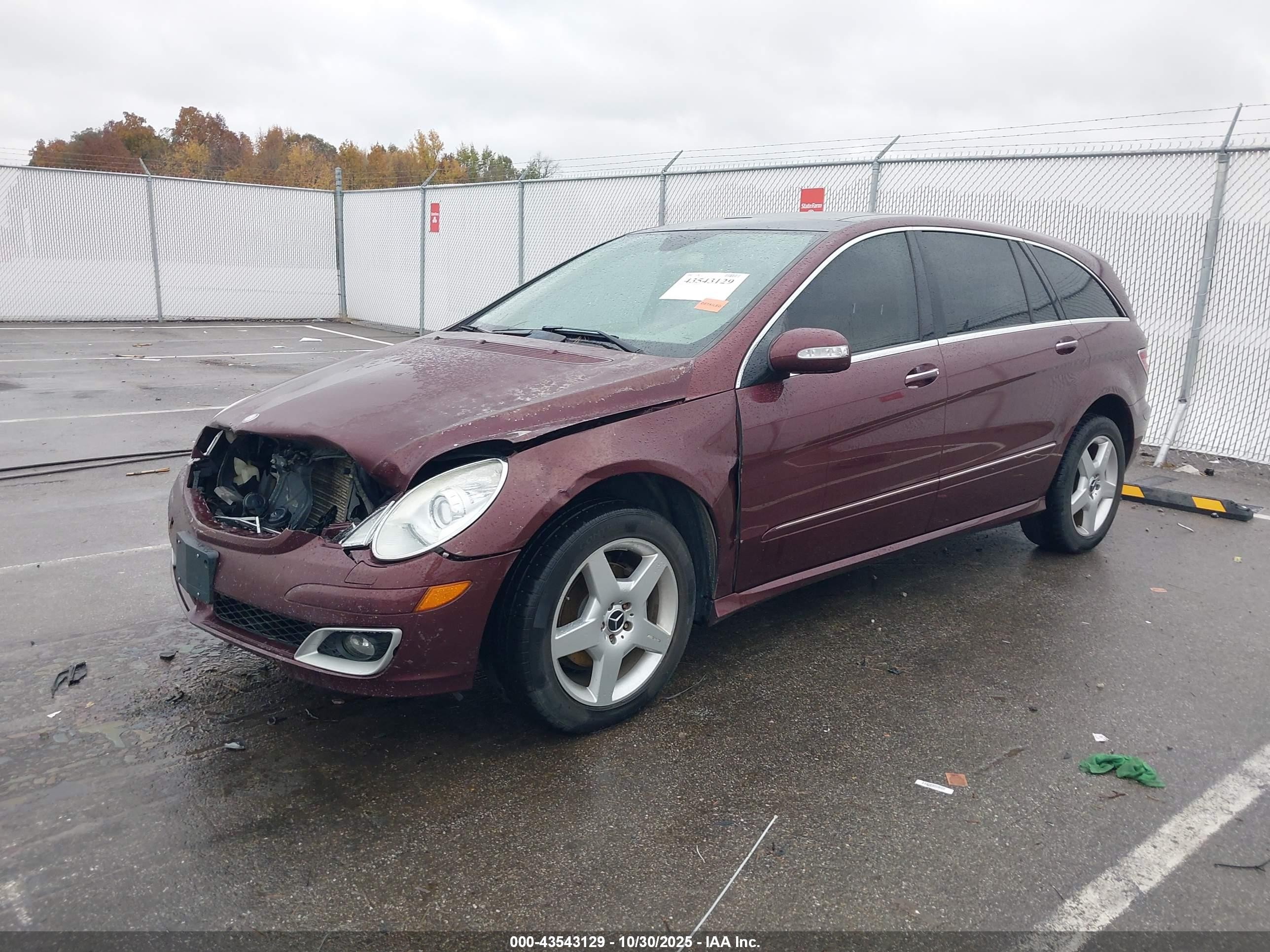 2006 Mercedes-benz R 500 4matic Maroon vin: 4JGCB75E26A018454