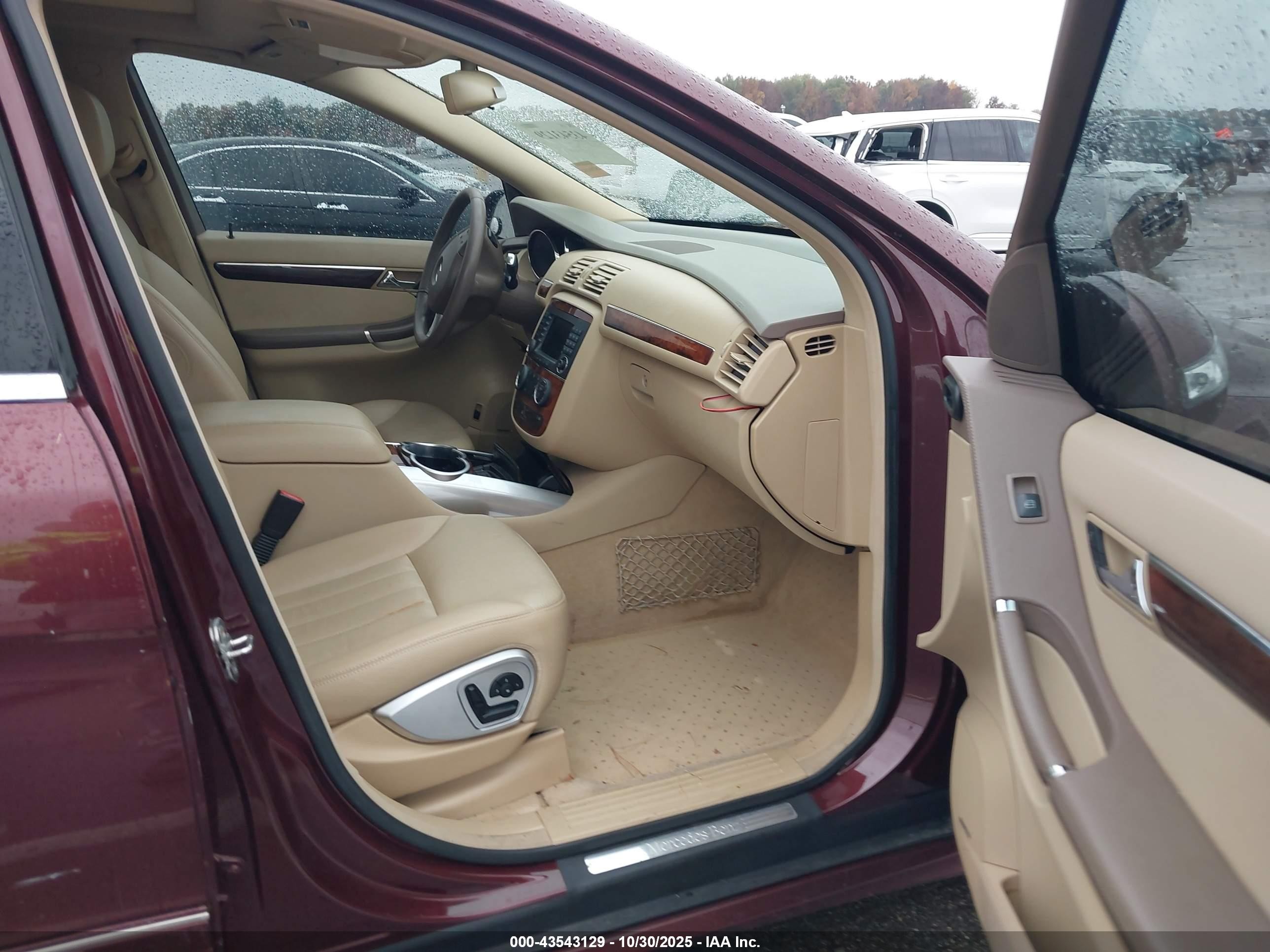 2006 Mercedes-benz R 500 4matic Maroon vin: 4JGCB75E26A018454