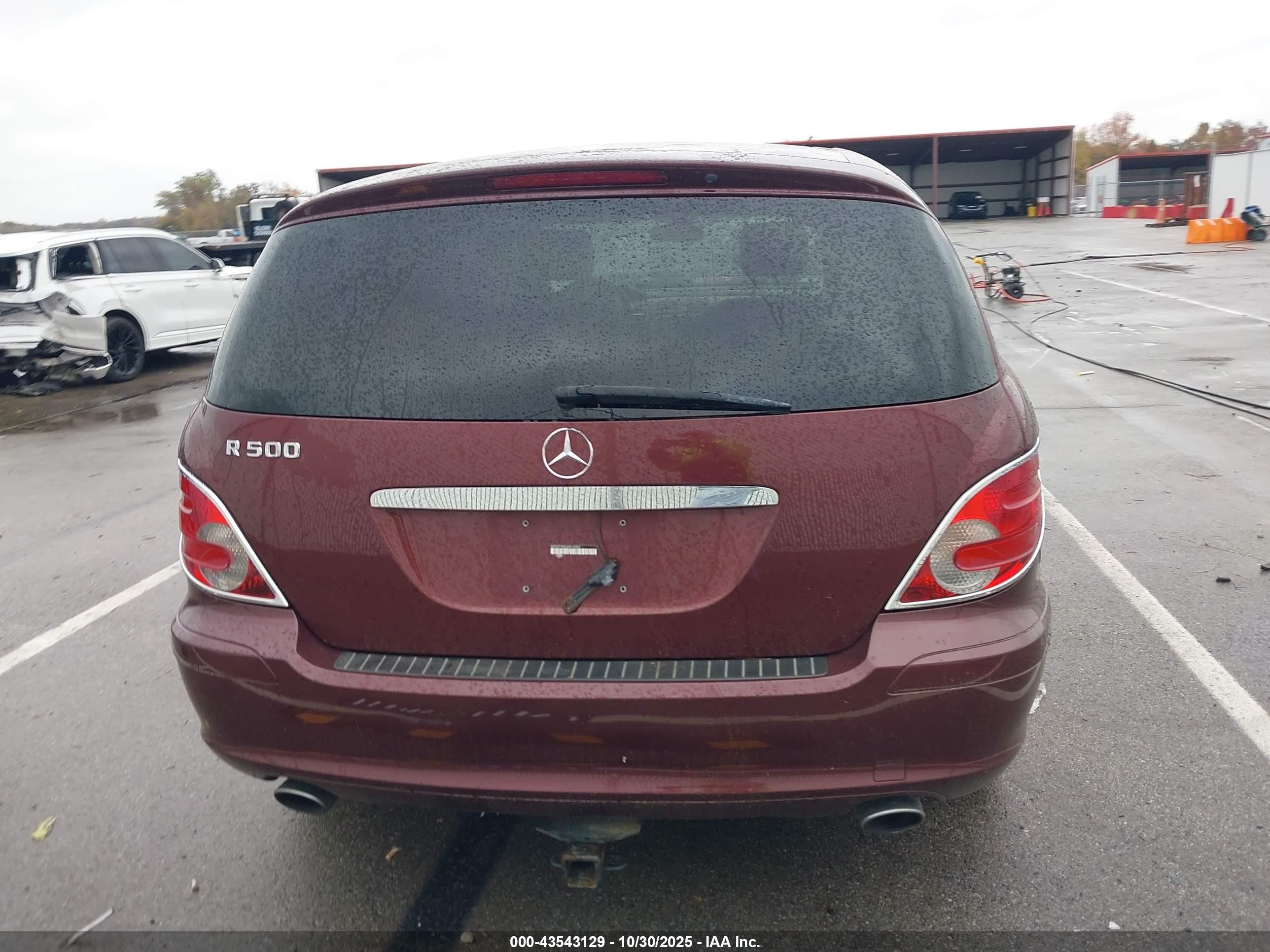 2006 Mercedes-benz R 500 4matic Maroon vin: 4JGCB75E26A018454