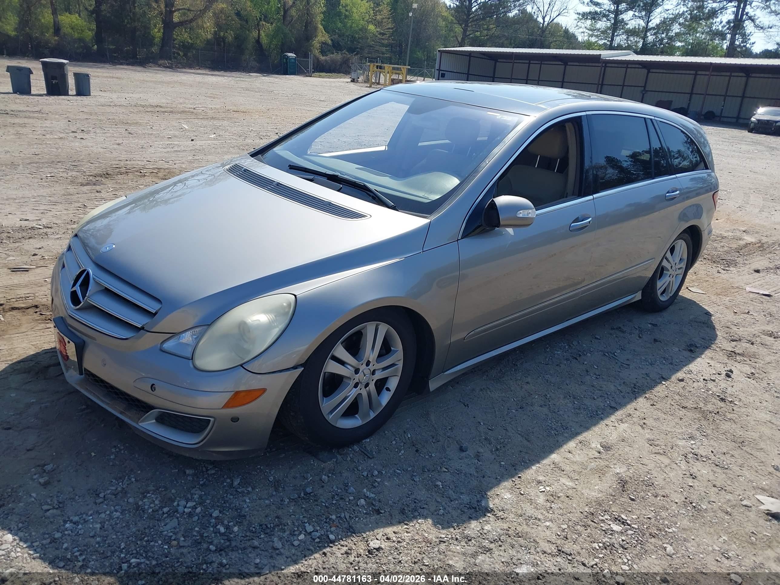 2006 Mercedes-benz R 500 4matic Beige vin: 4JGCB75E66A003598
