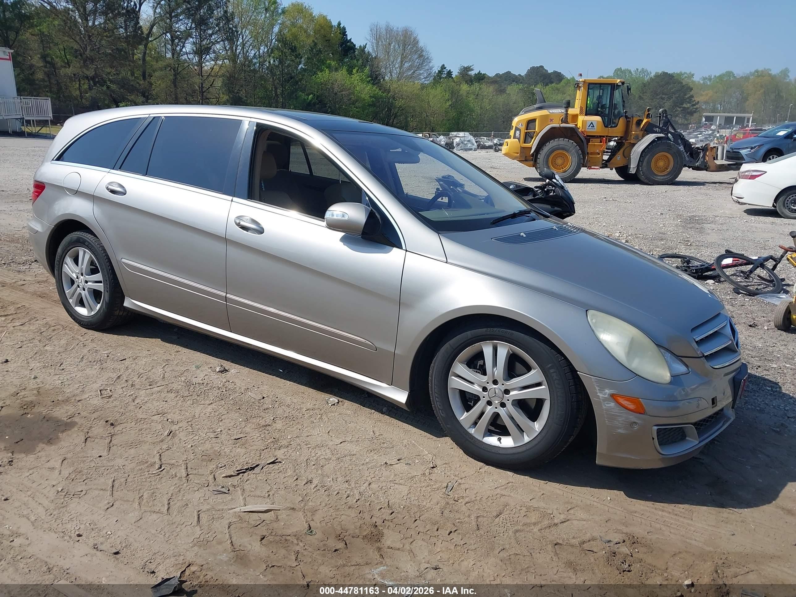 2006 Mercedes-benz R 500 4matic Бежевый vin: 4JGCB75E66A003598