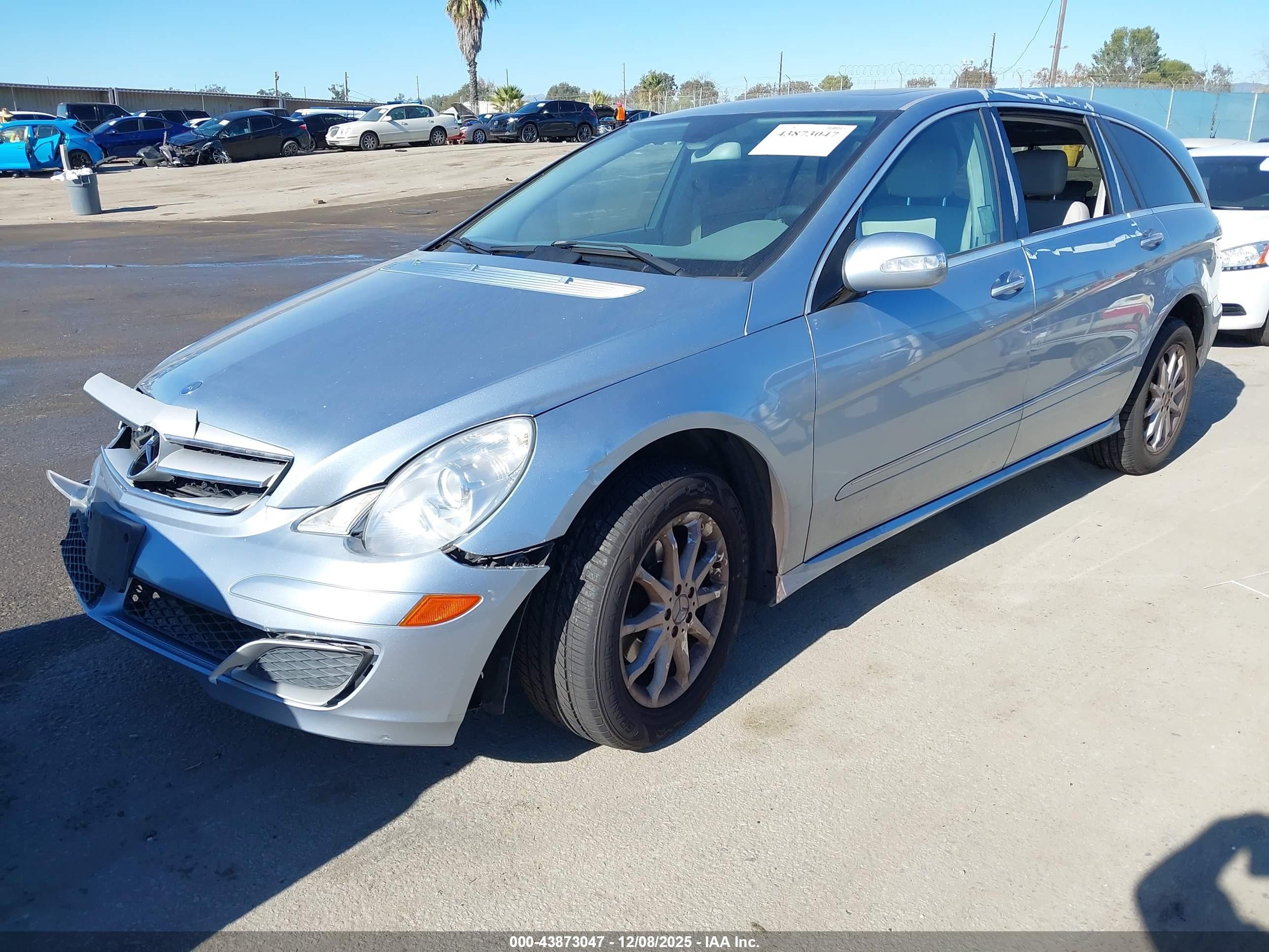 2006 Mercedes-benz R 500 4matic Light Blue vin: 4JGCB75E76A020345