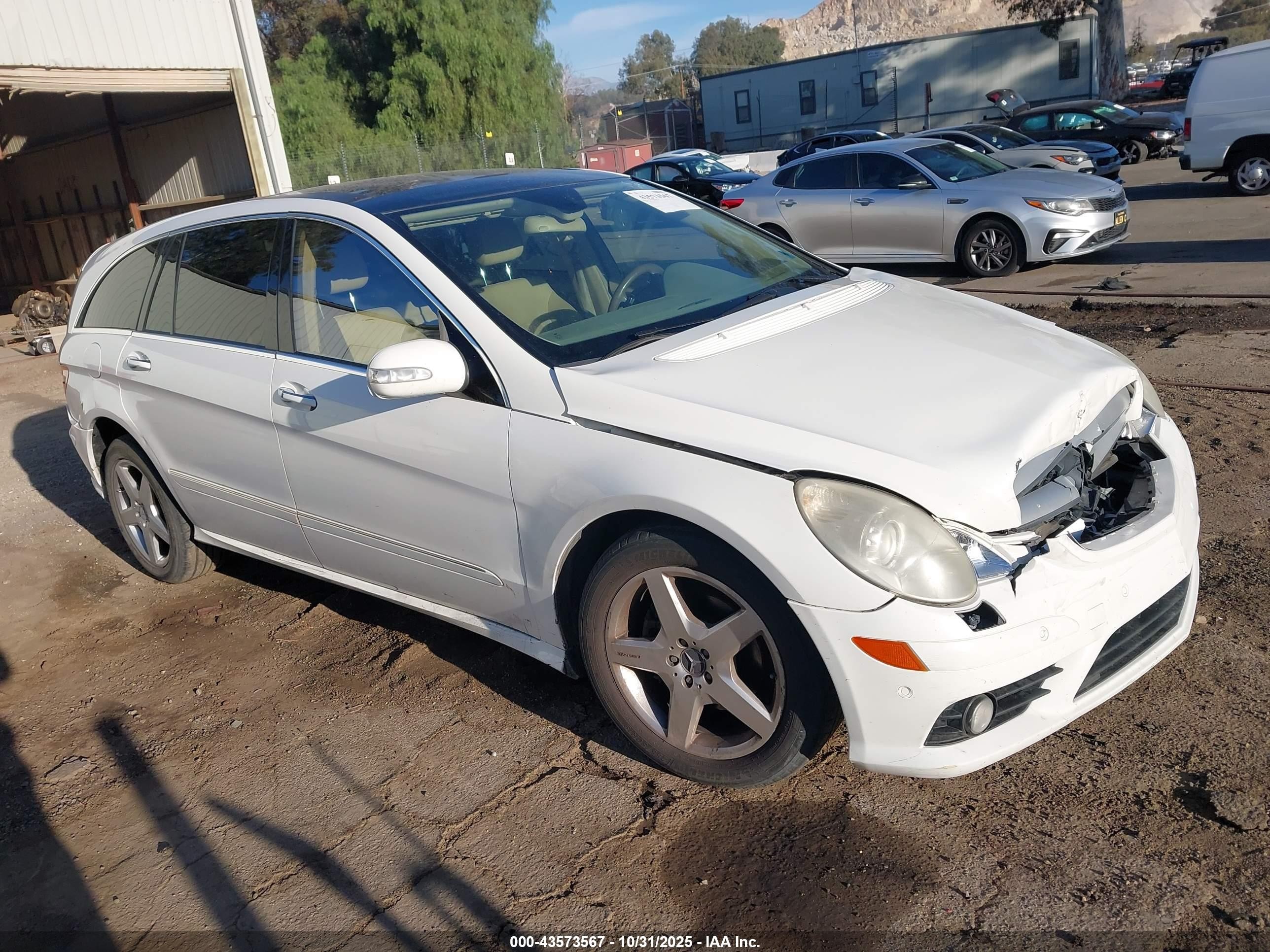 2006 Mercedes-benz R 500 4matic Белый vin: 4JGCB75E86A003845