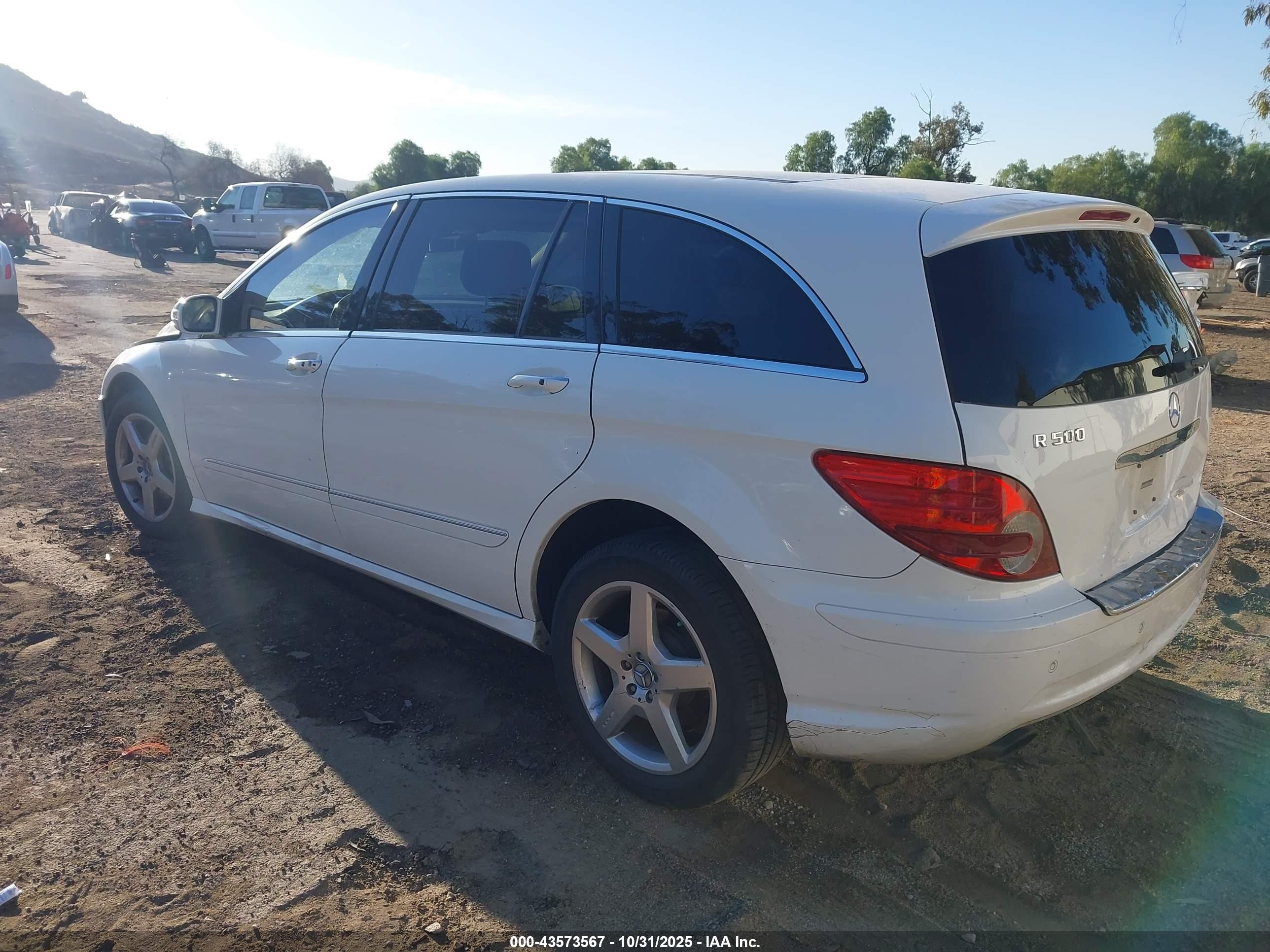 2006 Mercedes-benz R 500 4matic Белый vin: 4JGCB75E86A003845