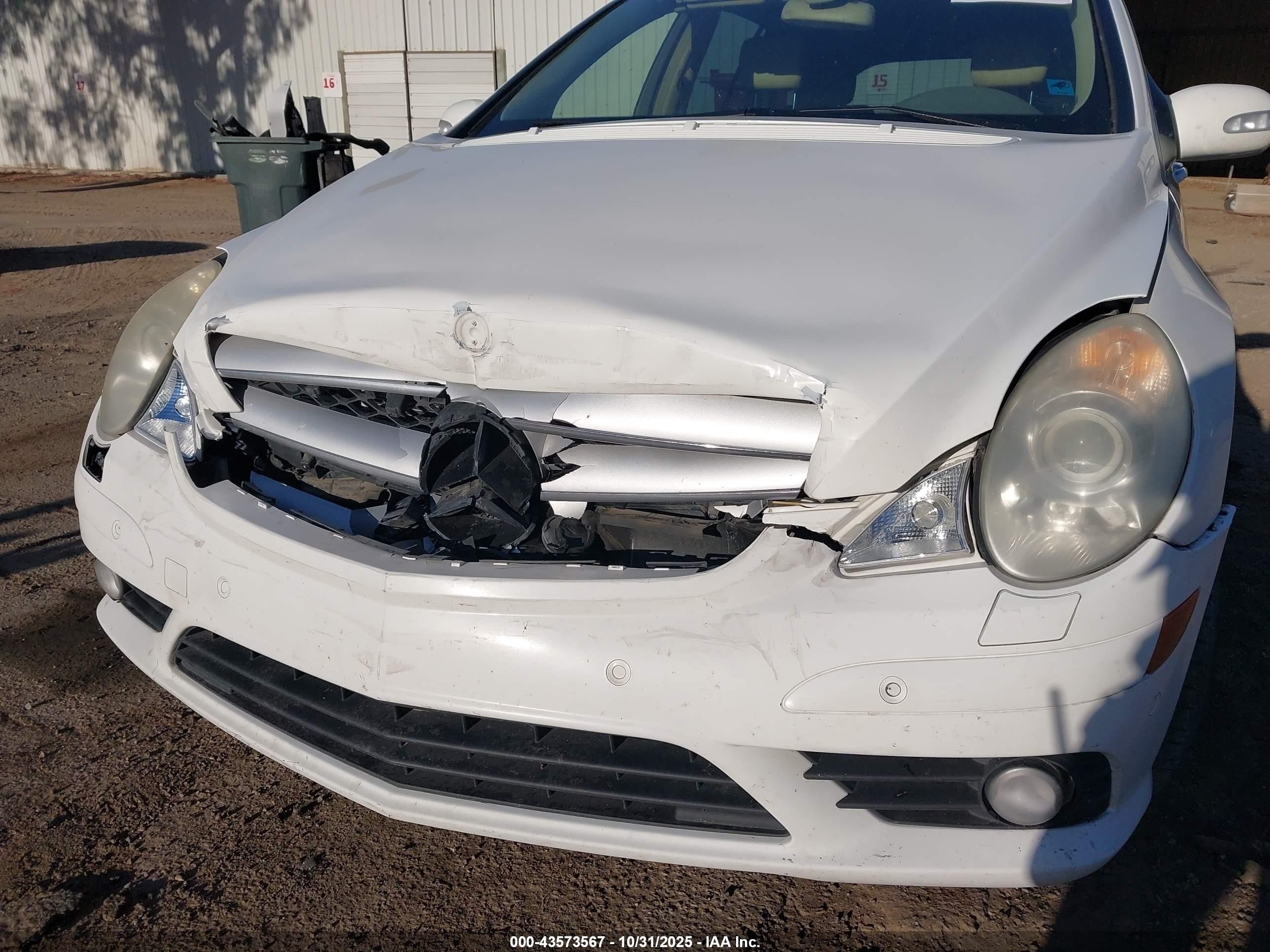 2006 Mercedes-benz R 500 4matic Белый vin: 4JGCB75E86A003845