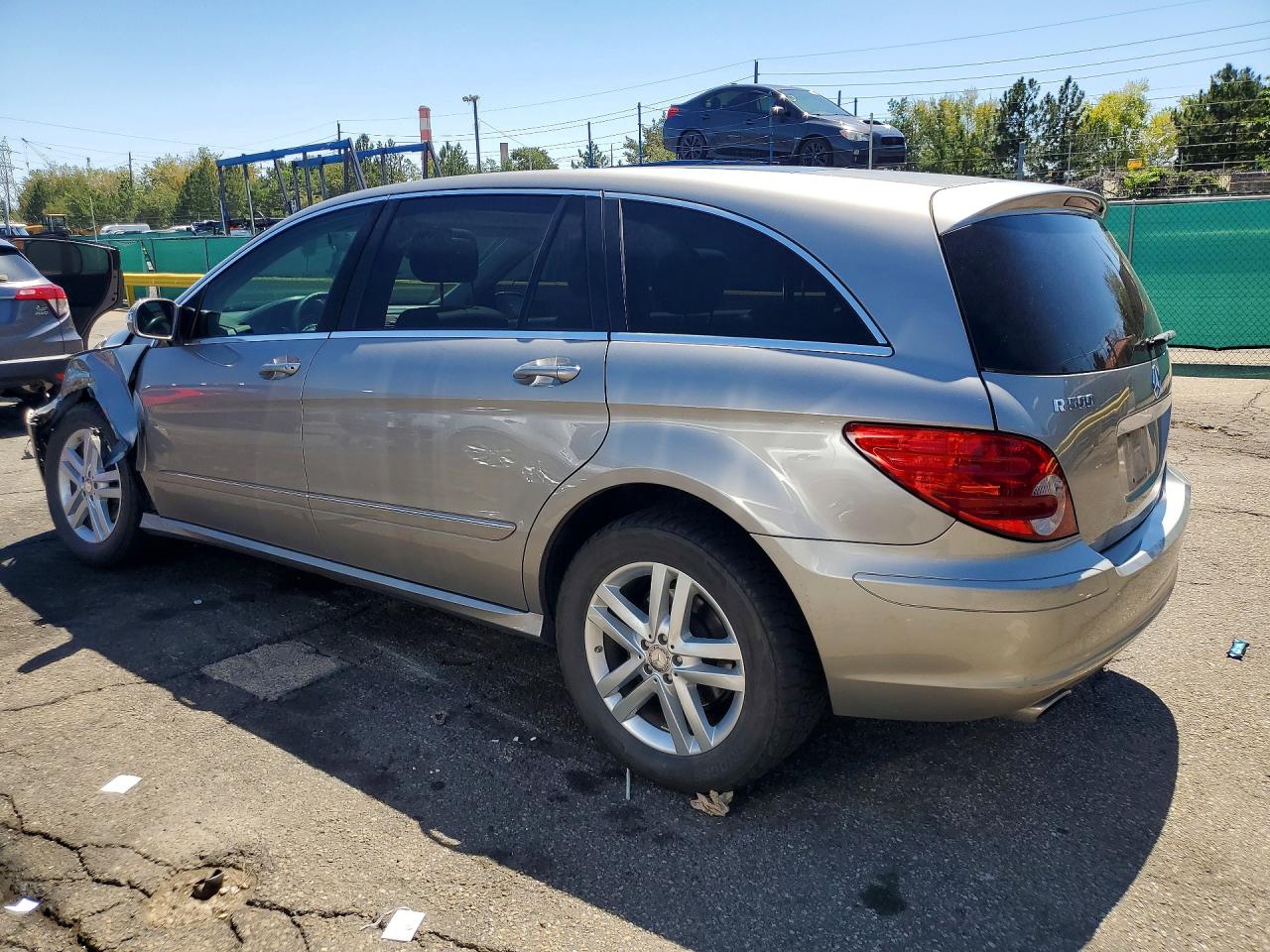 2006 Mercedes-benz R 500 Silver vin: 4JGCB75EX6A018444