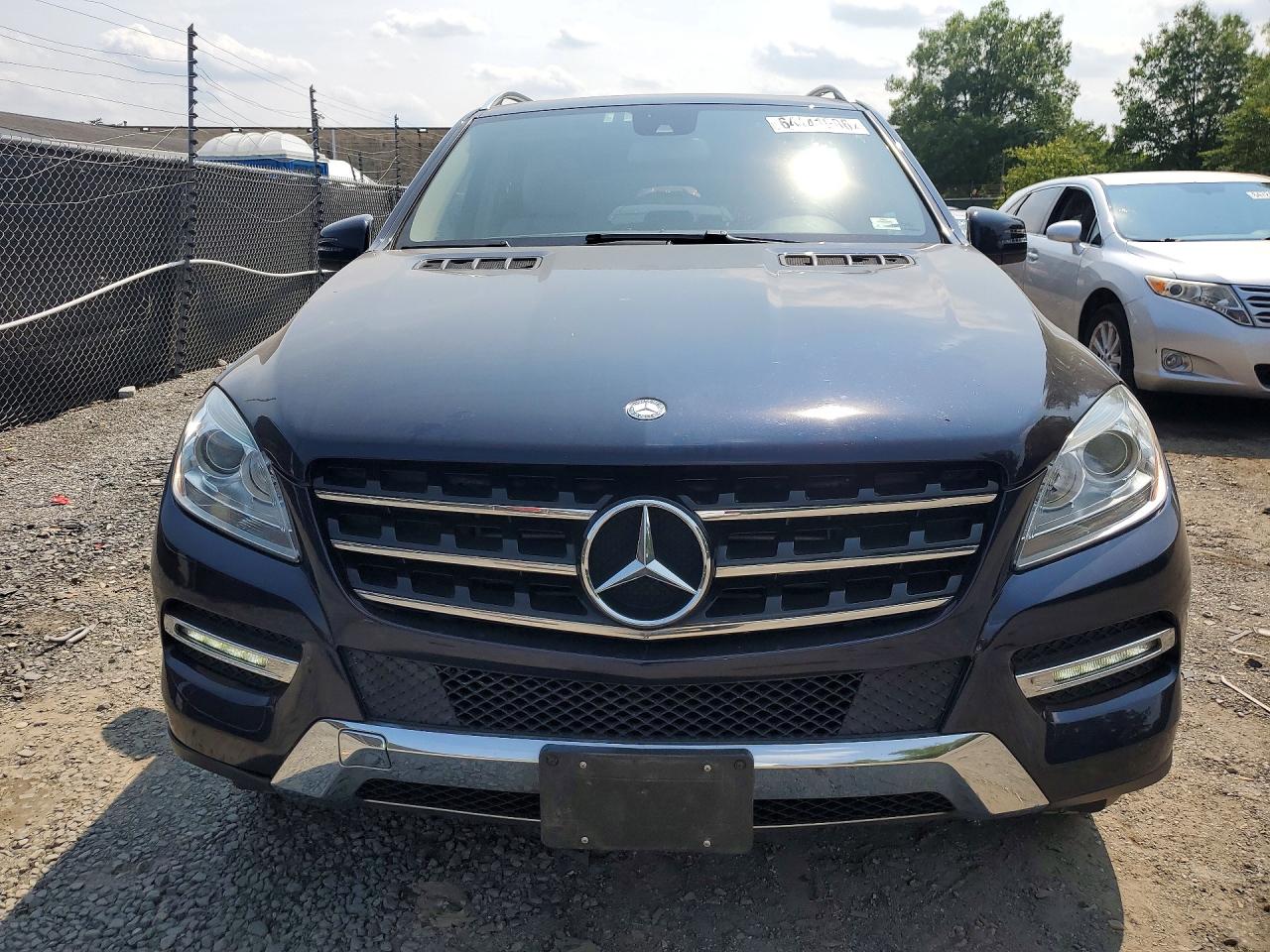 2015 Mercedes-benz Ml 250 Bluetec Blue vin: 4JGDA0EB1FA483568