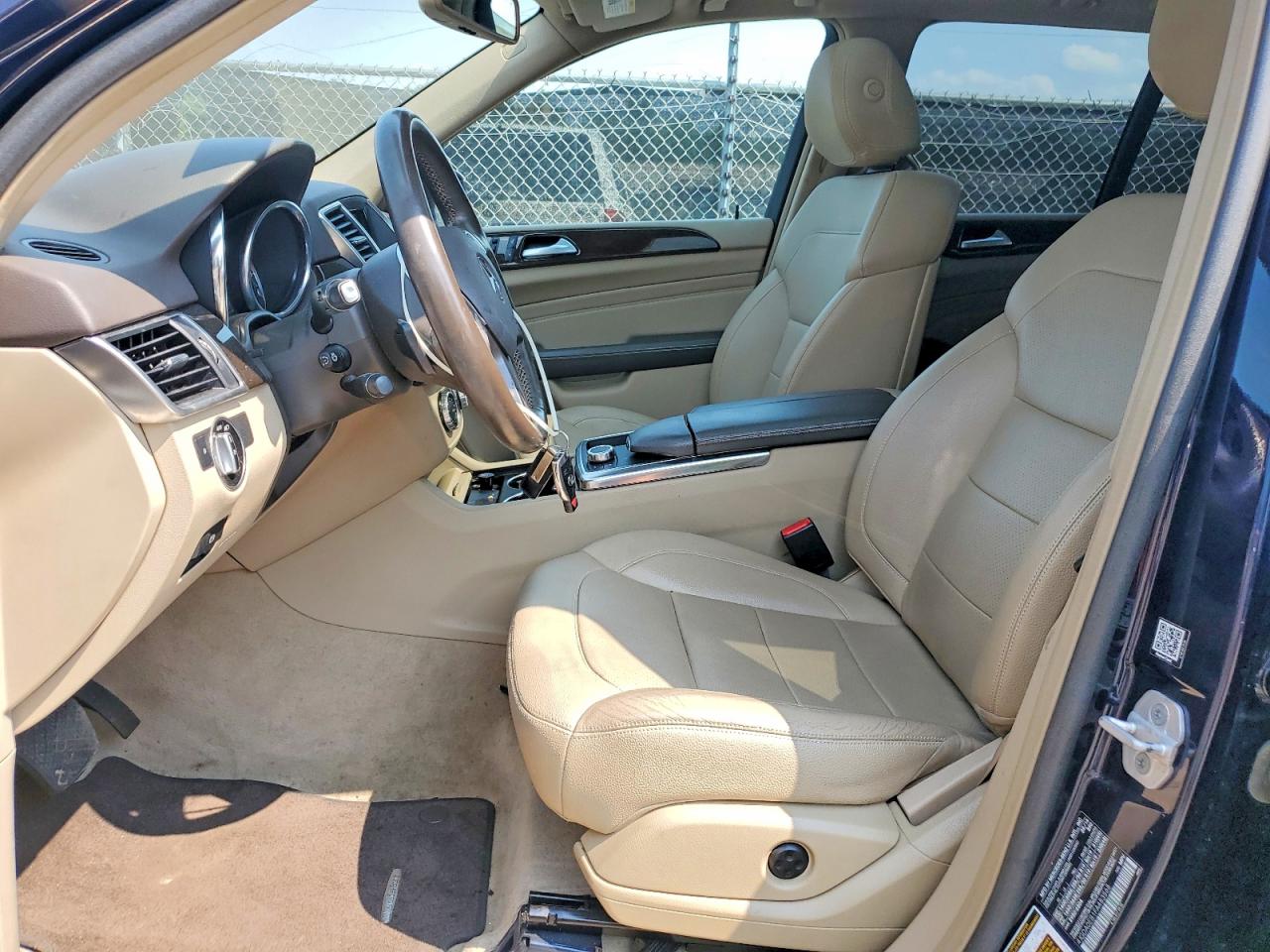 2015 Mercedes-benz Ml 250 Bluetec Blue vin: 4JGDA0EB1FA483568