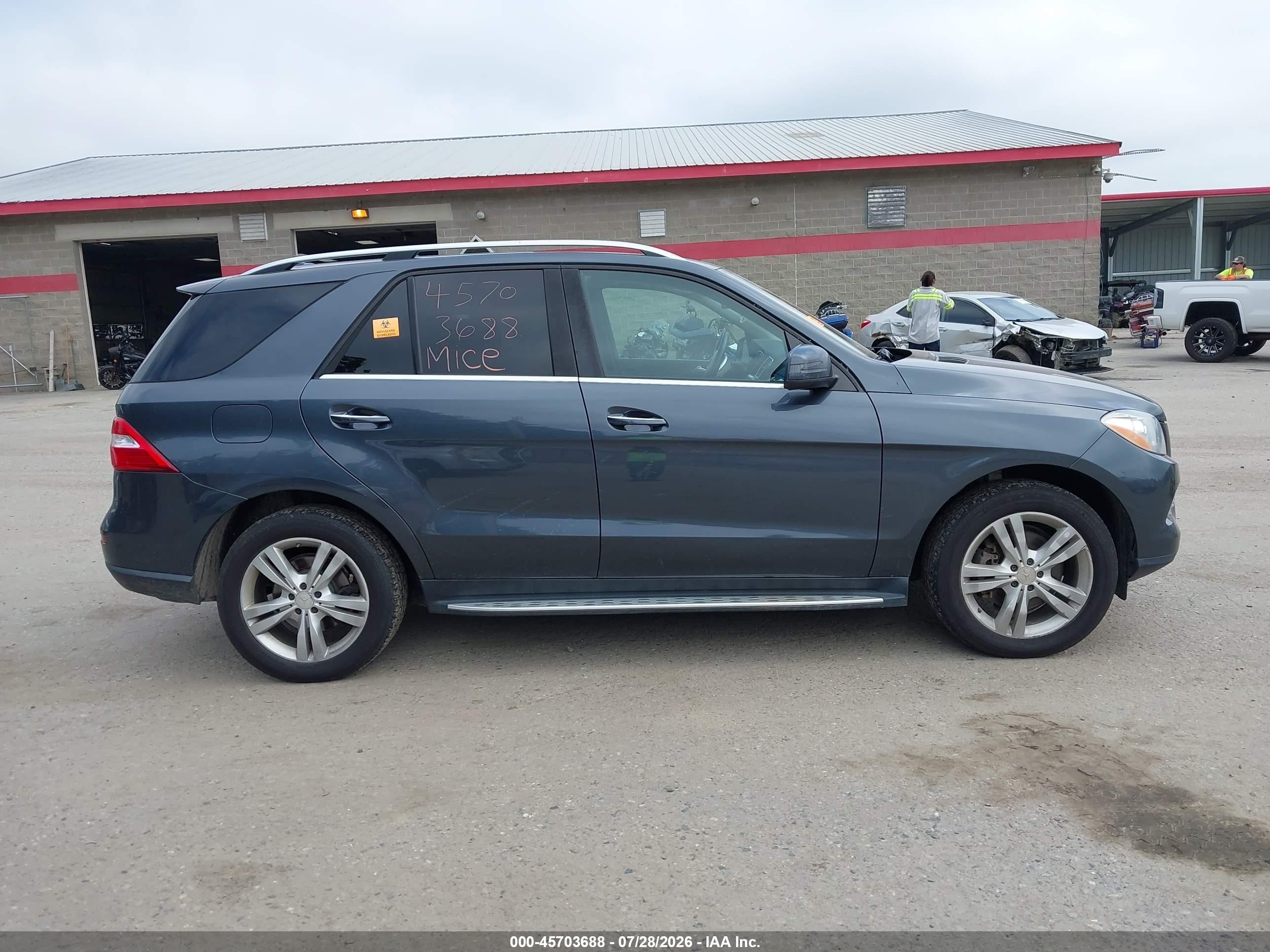 2015 Mercedes-benz Ml 250 Bluetec 4matic Gray vin: 4JGDA0EB1FA556552