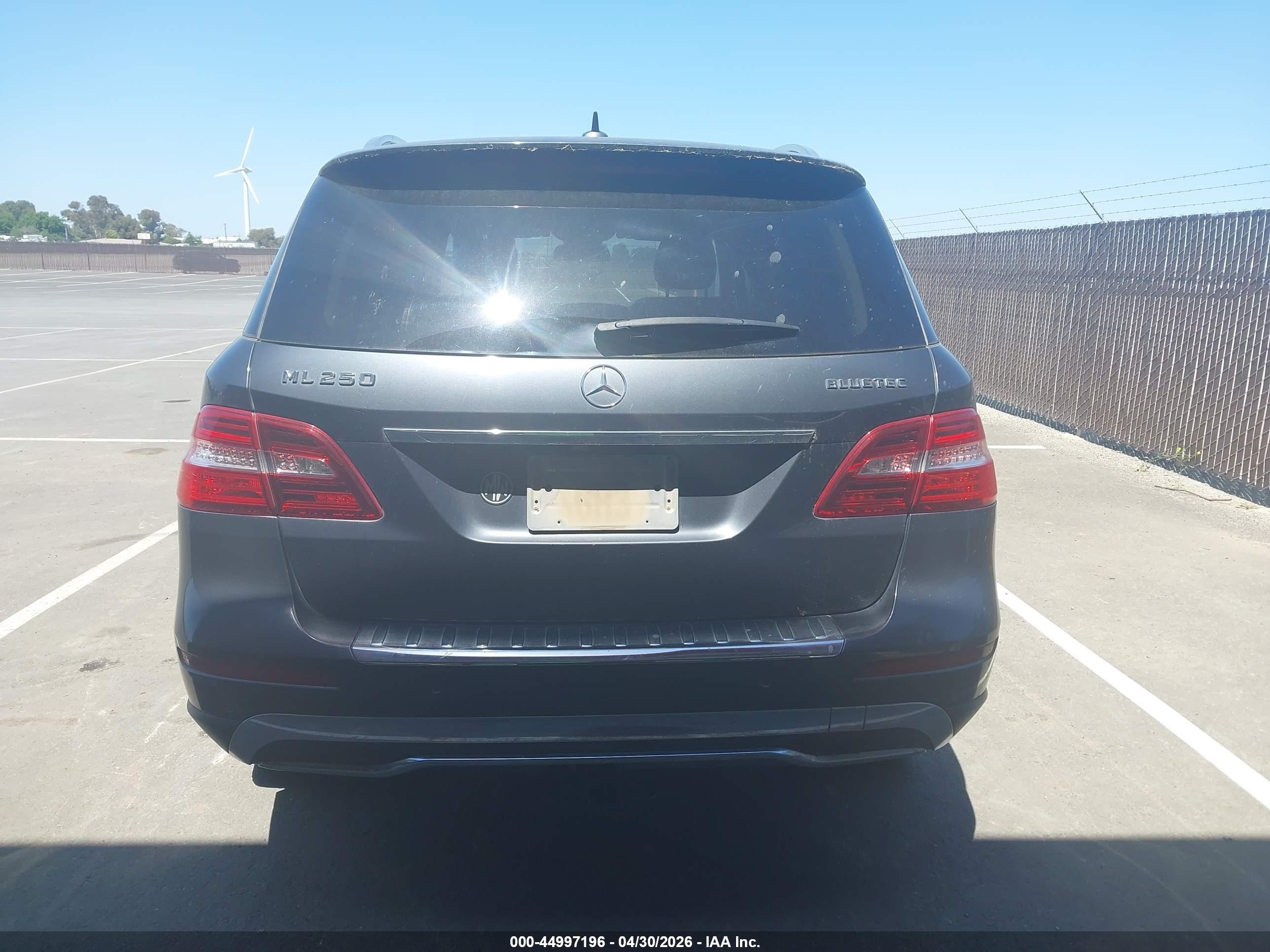 2015 Mercedes-benz Ml 250 Bluetec 4matic Gray vin: 4JGDA0EB3FA492790