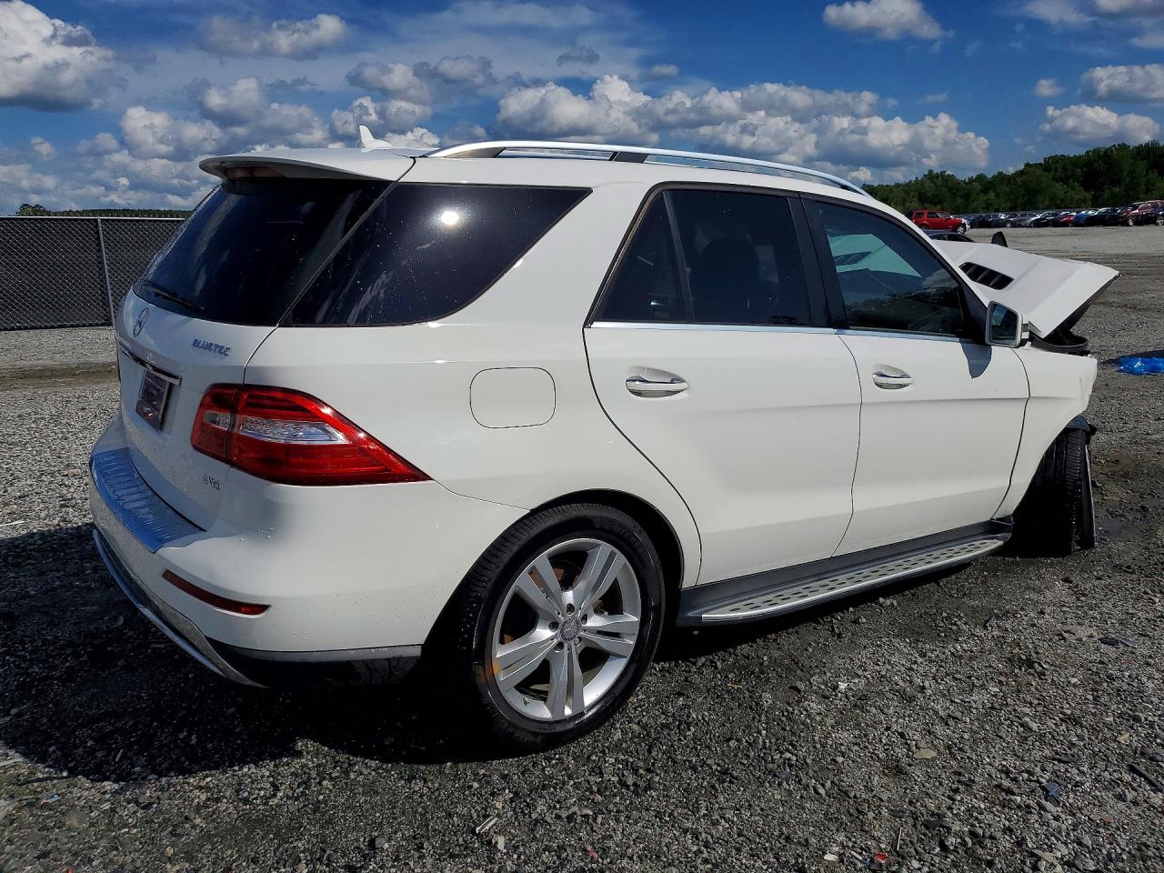 2015 Mercedes-benz Ml 250 Bluetec White vin: 4JGDA0EB3FA508406