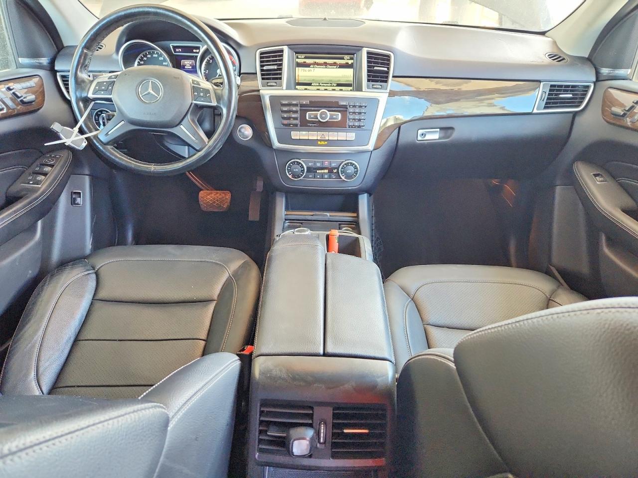 2015 Mercedes-benz Ml 250 Bluetec Черный vin: 4JGDA0EB4FA555394