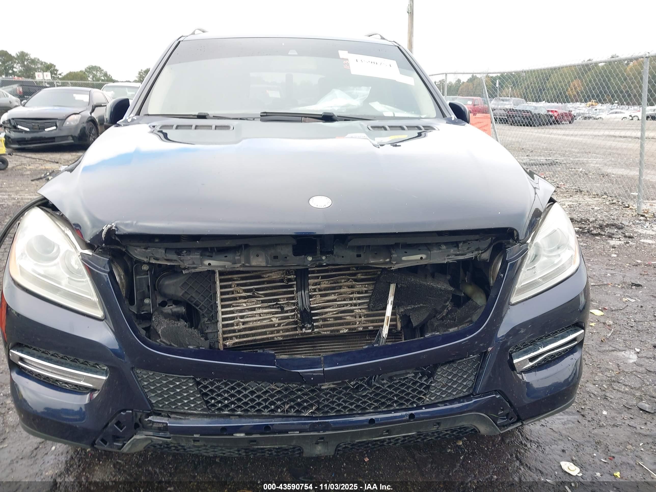 2015 Mercedes-benz Ml 250 Bluetec 4matic Dark Blue vin: 4JGDA0EB5FA472458