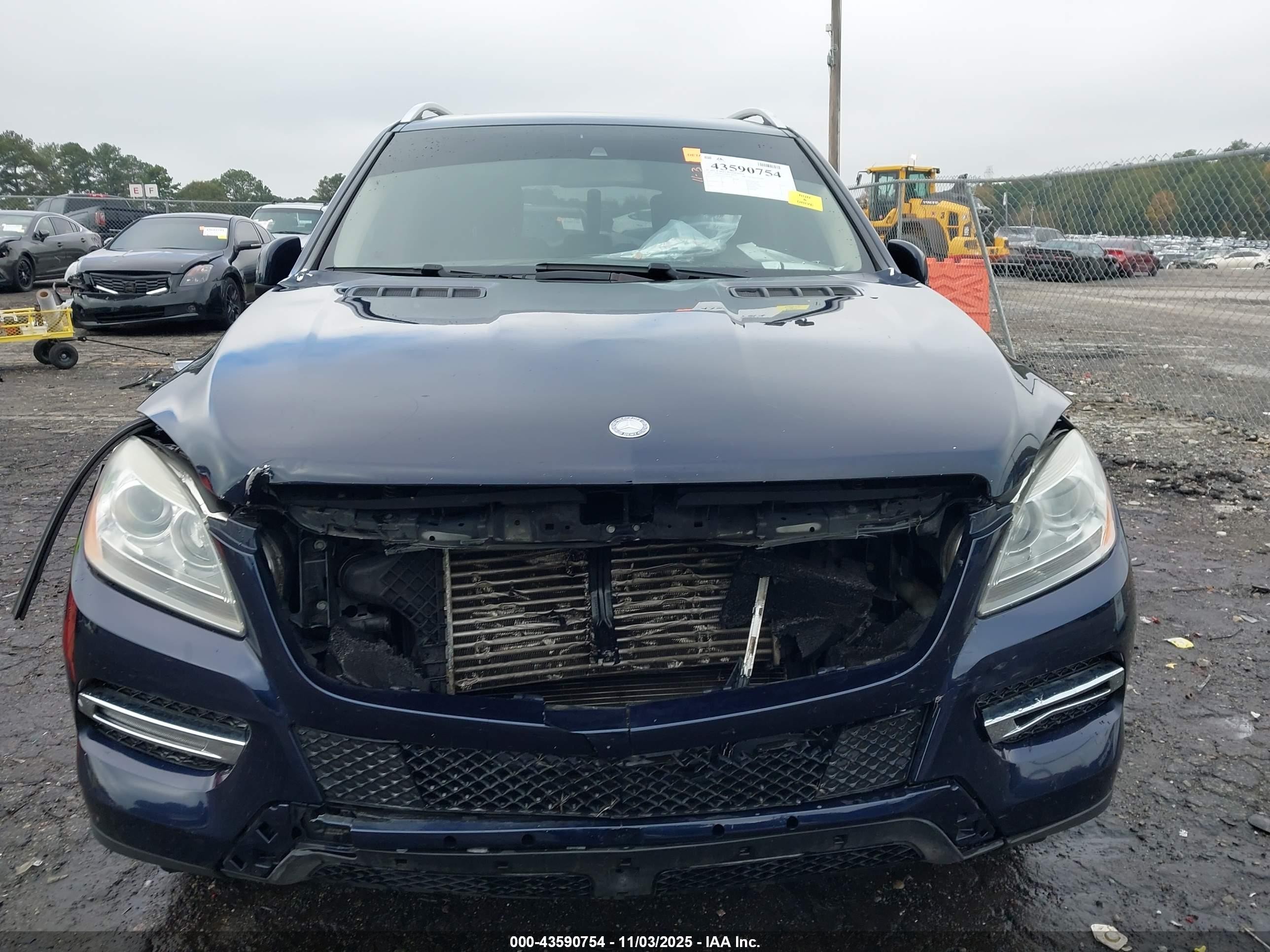 2015 Mercedes-benz Ml 250 Bluetec 4matic Dark Blue vin: 4JGDA0EB5FA472458