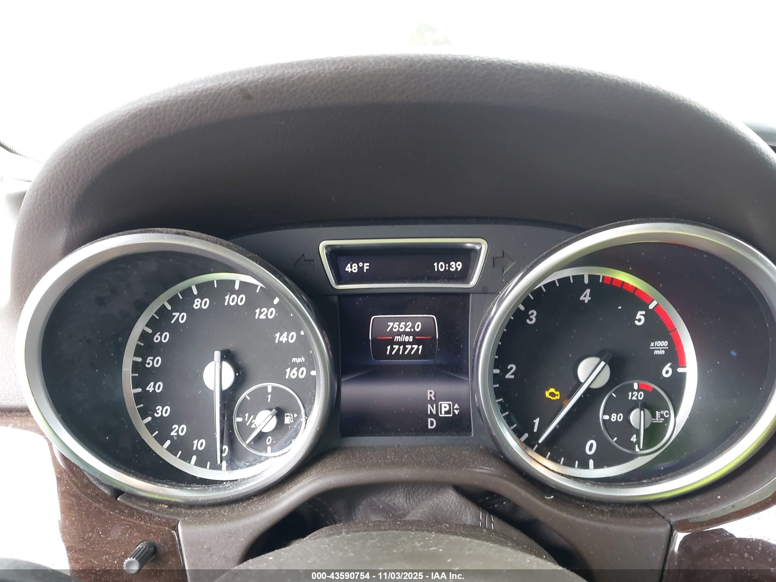 2015 Mercedes-benz Ml 250 Bluetec 4matic Dark Blue vin: 4JGDA0EB5FA472458