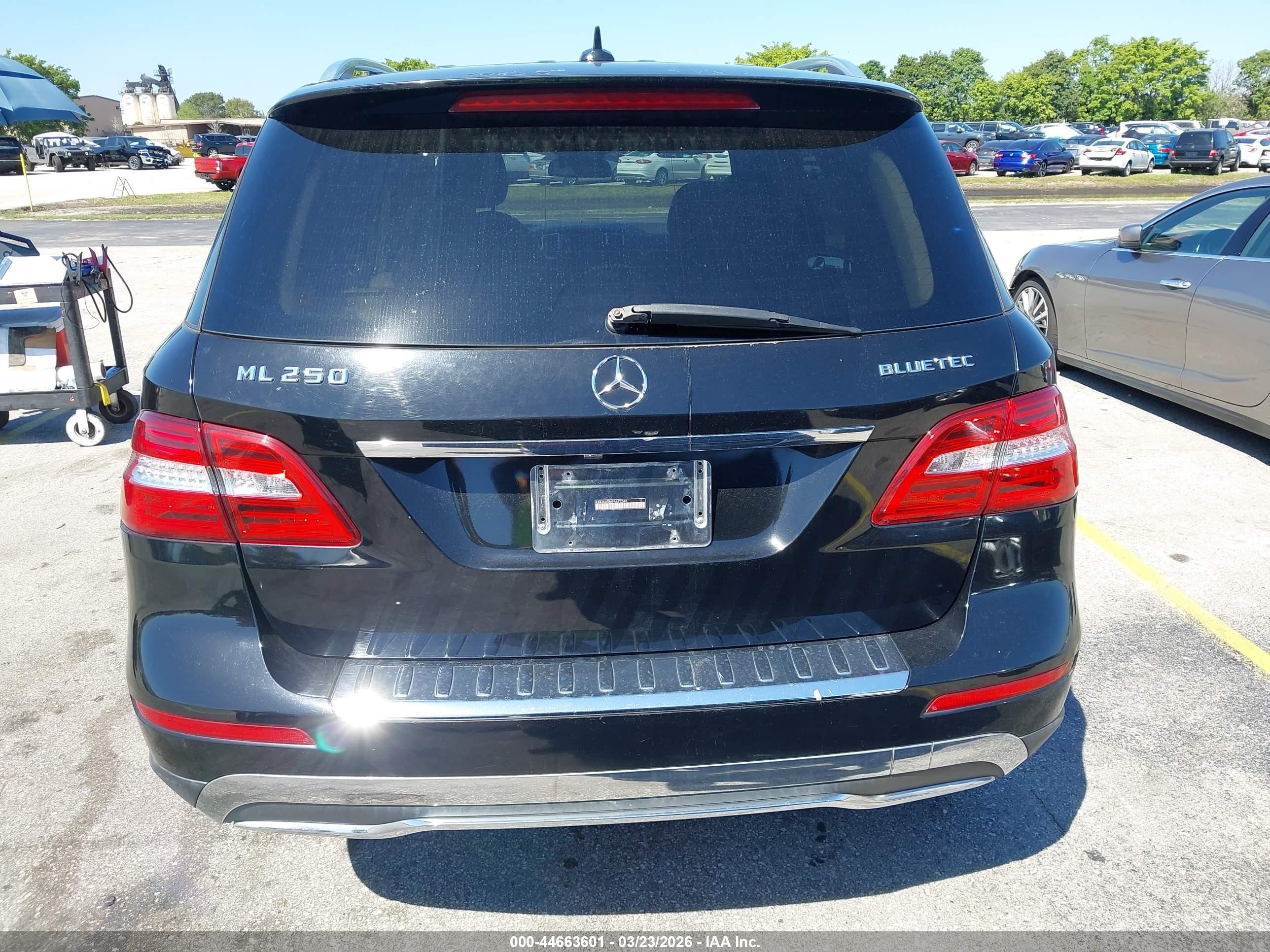2015 Mercedes-benz Ml 250 Bluetec 4matic Black vin: 4JGDA0EB6FA472548