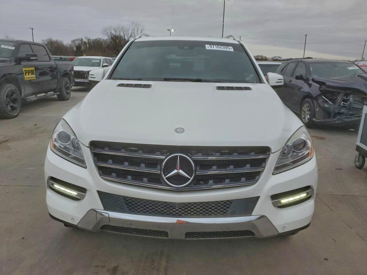 2015 Mercedes-benz Ml 250 Bluetec White vin: 4JGDA0EB6FA511672