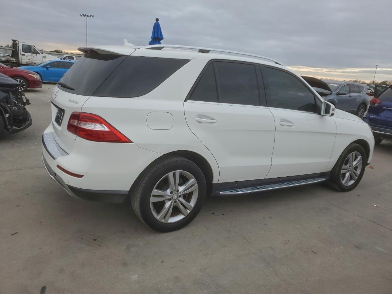 2015 Mercedes-benz Ml 250 Bluetec White vin: 4JGDA0EB6FA511672