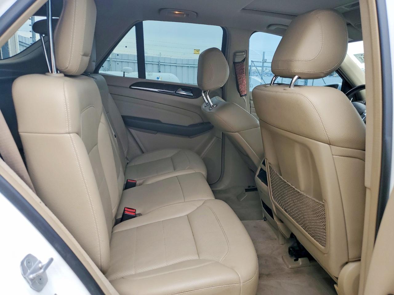 2015 Mercedes-benz Ml 250 Bluetec Кремовый vin: 4JGDA0EB7FA511888