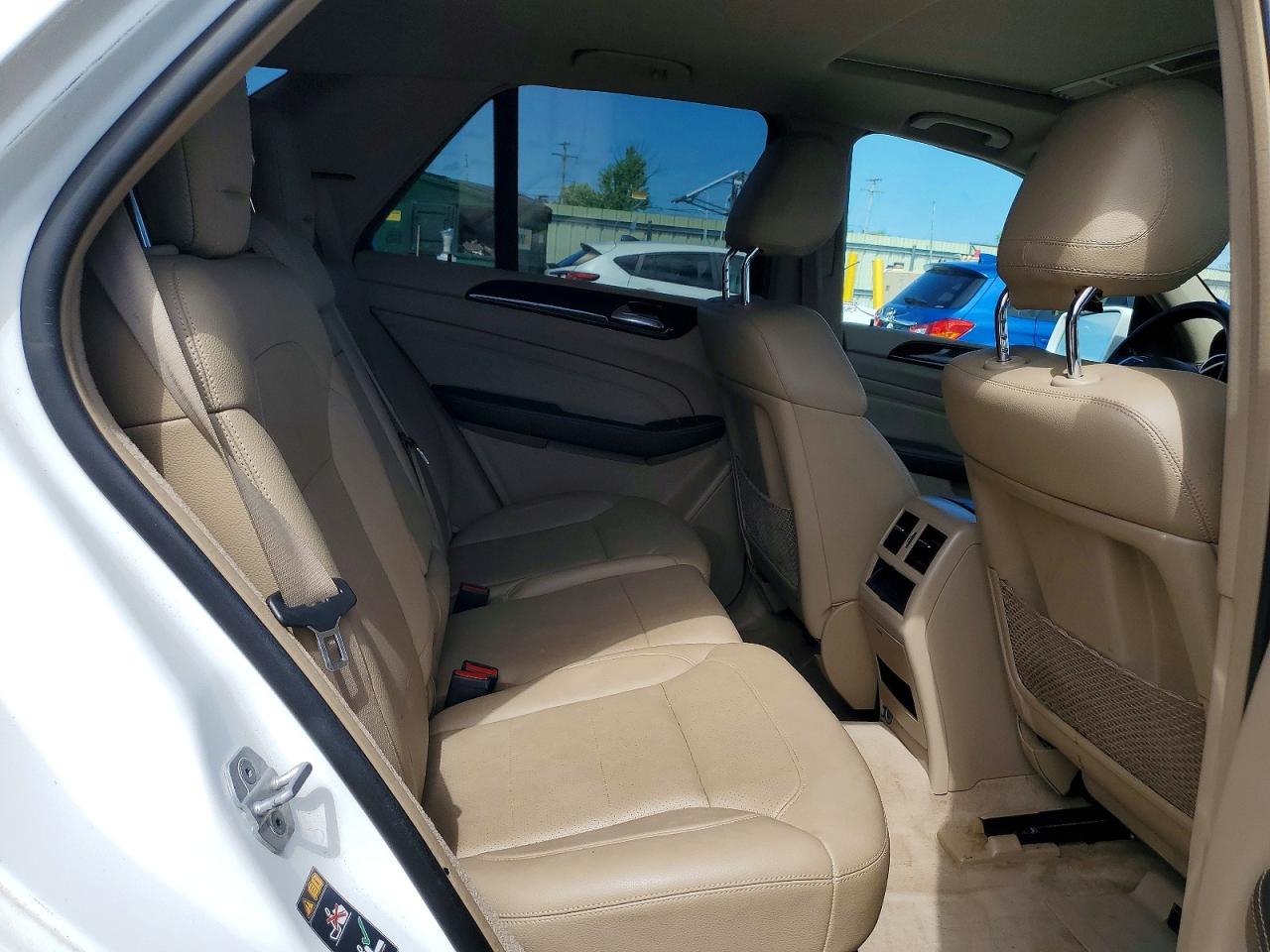 2015 Mercedes-benz Ml 250 Bluetec White vin: 4JGDA0EB8FA565698