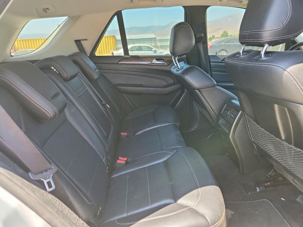 2015 Mercedes-benz Ml 250 Bluetec Silver vin: 4JGDA0EB9FA520785