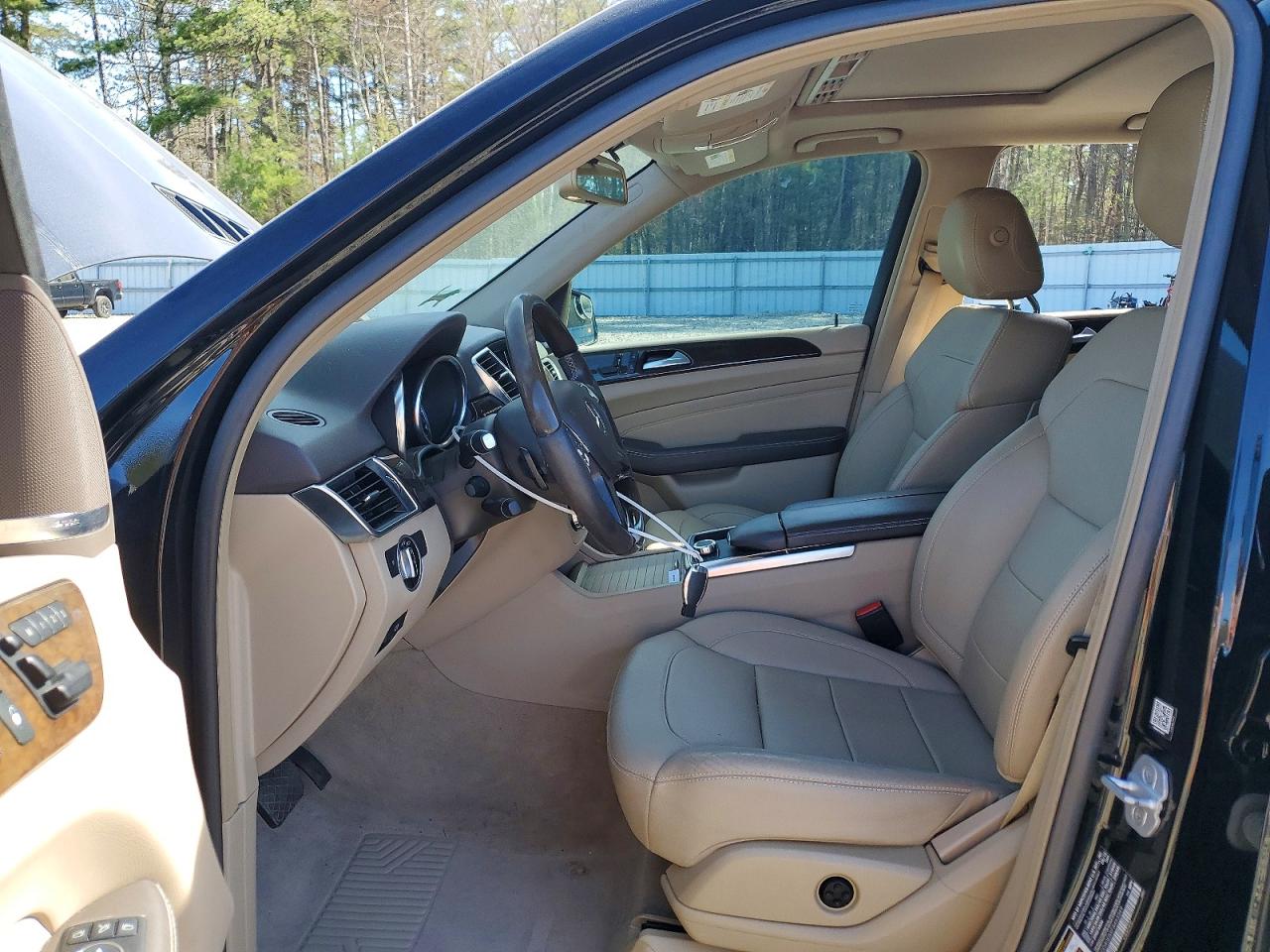 2015 Mercedes-benz Ml 250 Bluetec Black vin: 4JGDA0EBXFA463349