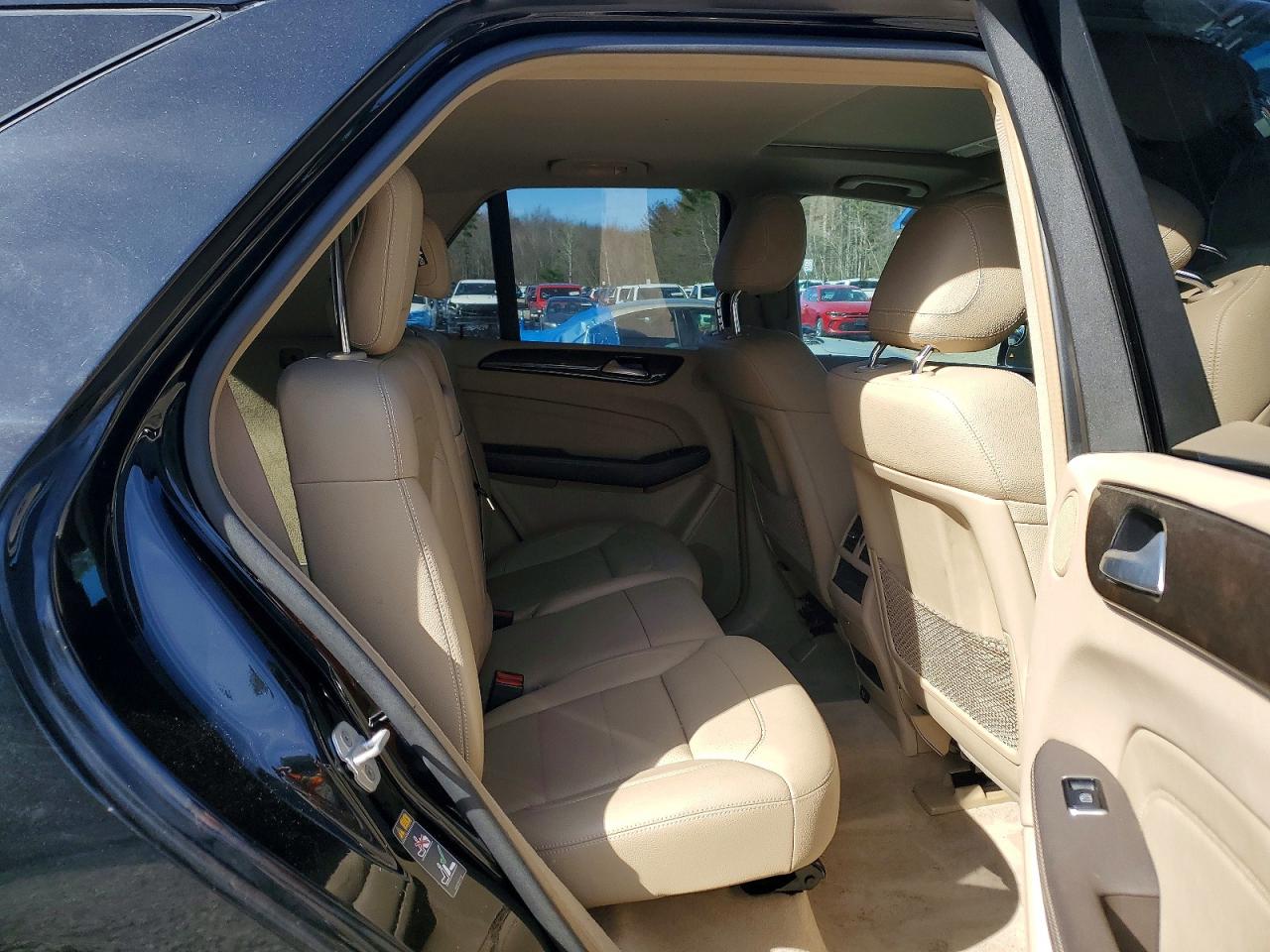 2015 Mercedes-benz Ml 250 Bluetec Black vin: 4JGDA0EBXFA463349