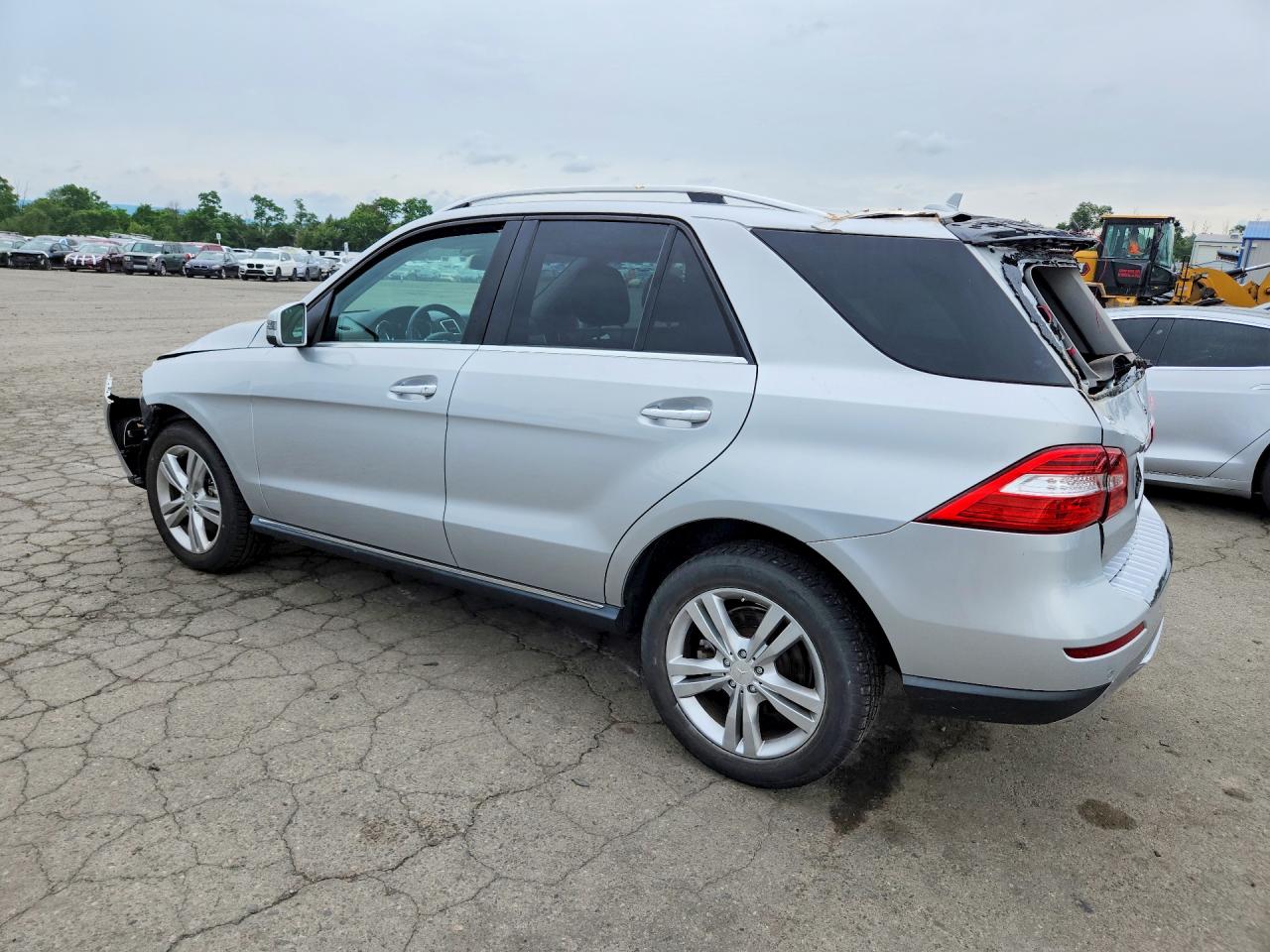 2015 Mercedes-benz Ml 250 Bluetec Серебряный vin: 4JGDA0EBXFA464937