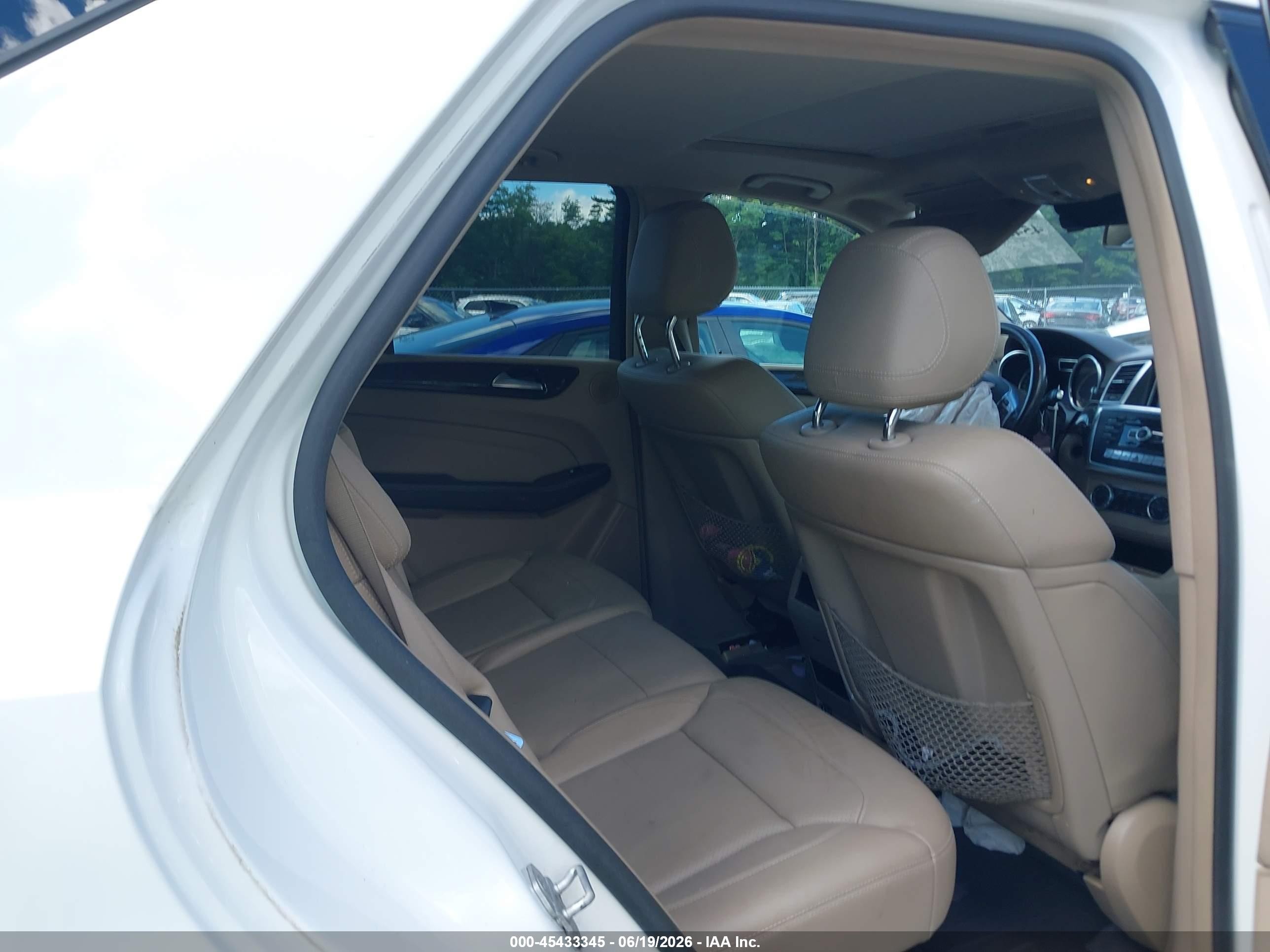 2015 Mercedes-benz Ml 250 Bluetec 4matic White vin: 4JGDA0EBXFA533531