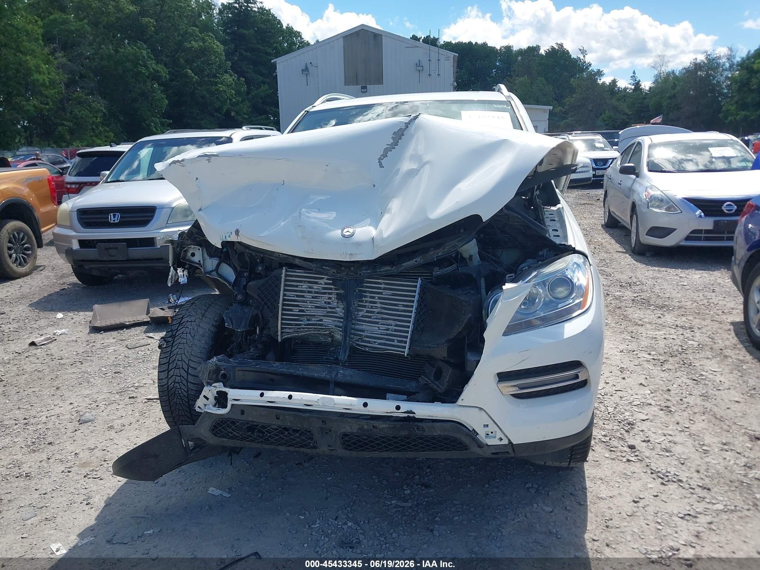 2015 Mercedes-benz Ml 250 Bluetec 4matic White vin: 4JGDA0EBXFA533531