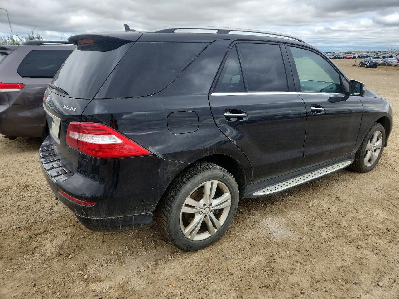 2013 Mercedes-benz Ml 350 Bluetec Black vin: 4JGDA2EB0DA107081