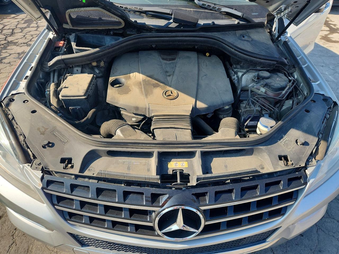 2014 Mercedes-benz Ml 350 Bluetec Silver vin: 4JGDA2EB0EA427647