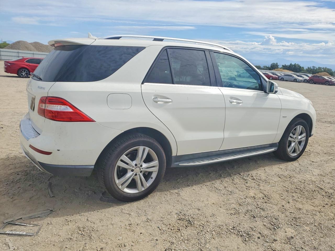 2012 Mercedes-benz Ml 350 Bluetec White vin: 4JGDA2EB1CA083906