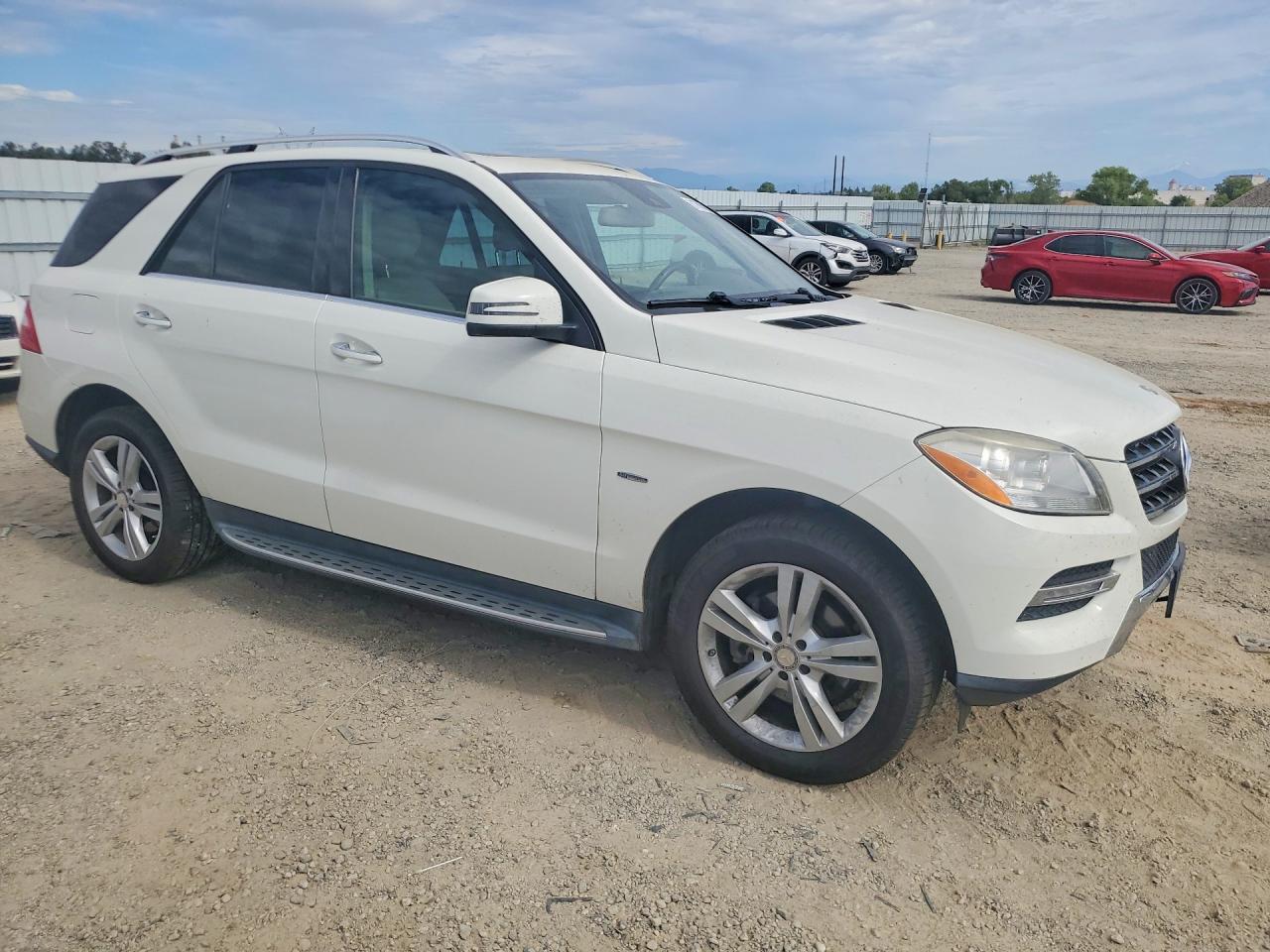 2012 Mercedes-benz Ml 350 Bluetec White vin: 4JGDA2EB1CA083906