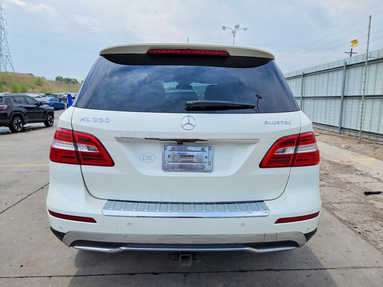 2012 Mercedes-benz Ml 350 Bluetec White vin: 4JGDA2EB1CA086188