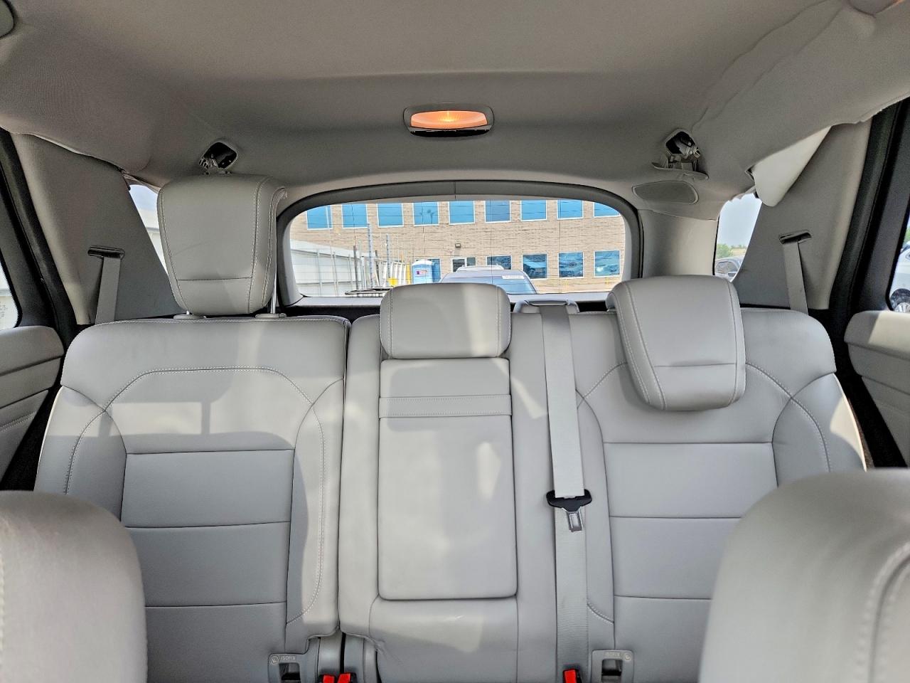2012 Mercedes-benz Ml 350 Bluetec White vin: 4JGDA2EB1CA086188