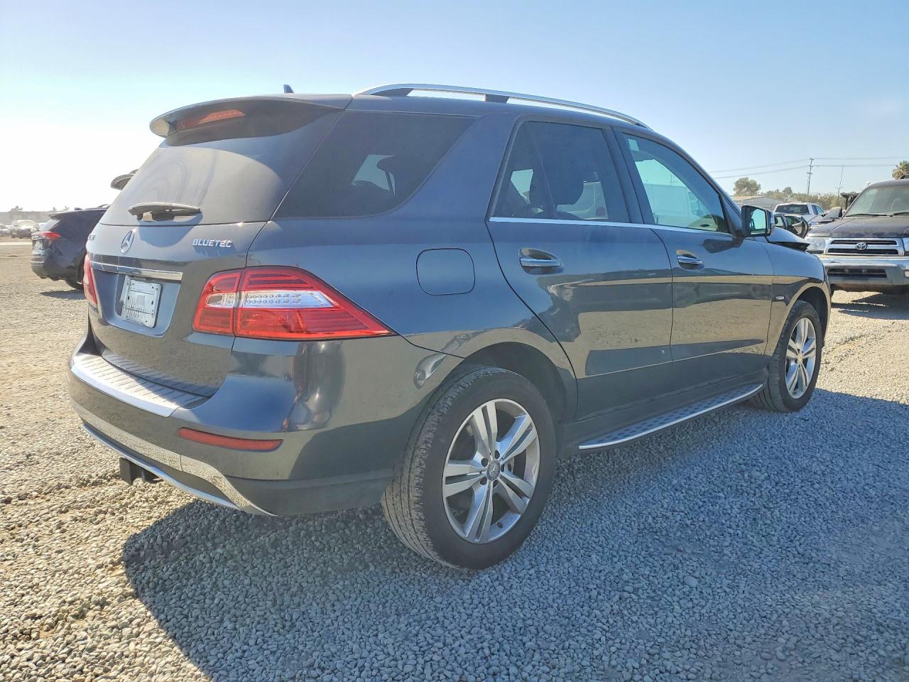 2012 Mercedes-benz Ml 350 Bluetec Black vin: 4JGDA2EB2CA053930
