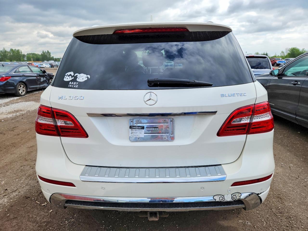 2014 Mercedes-benz Ml 350 Bluetec White vin: 4JGDA2EB2EA439671