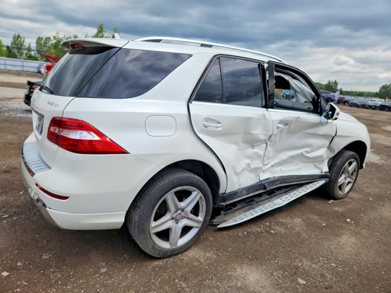2014 Mercedes-benz Ml 350 Bluetec White vin: 4JGDA2EB2EA439671
