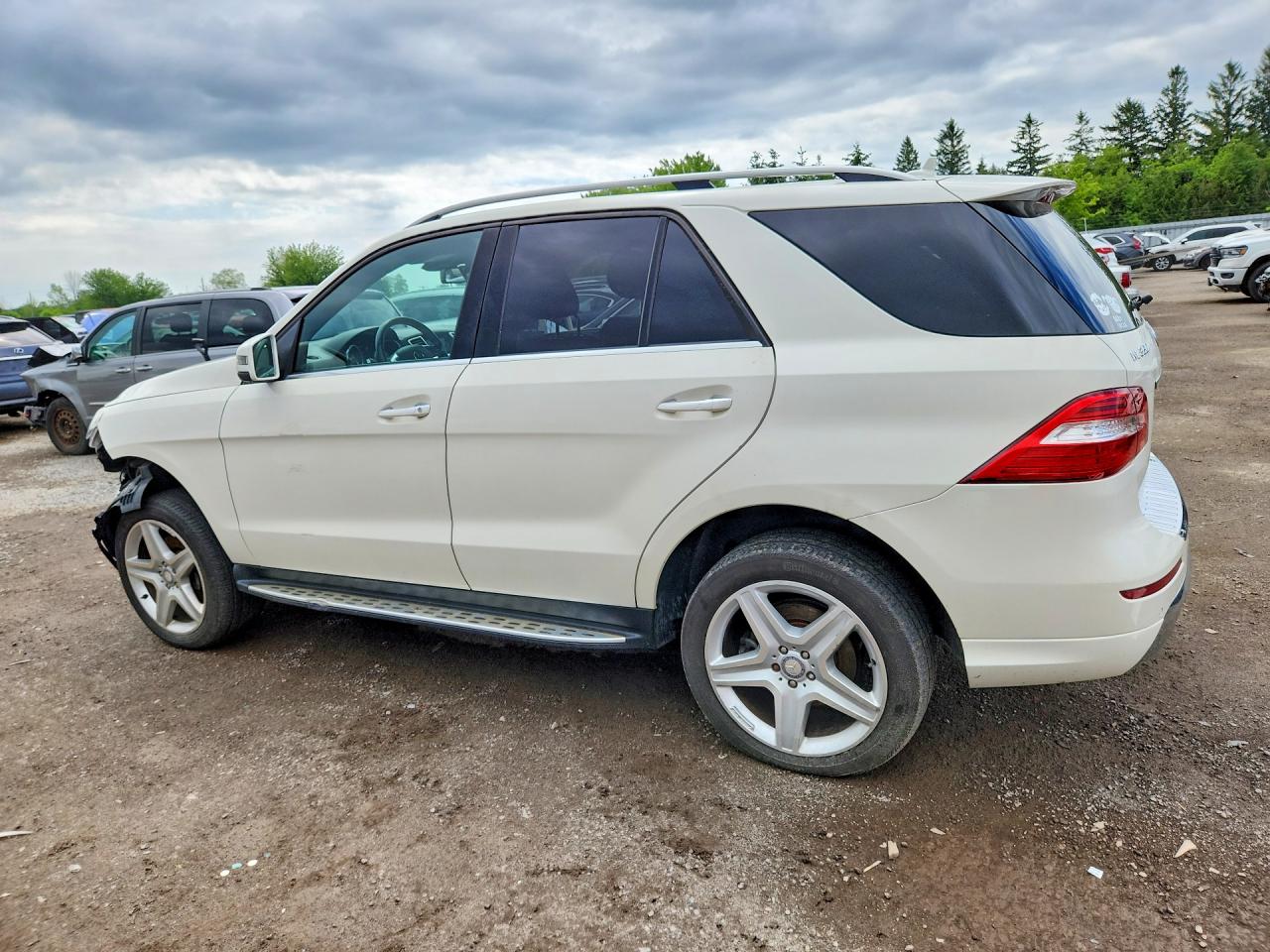 2014 Mercedes-benz Ml 350 Bluetec White vin: 4JGDA2EB2EA439671