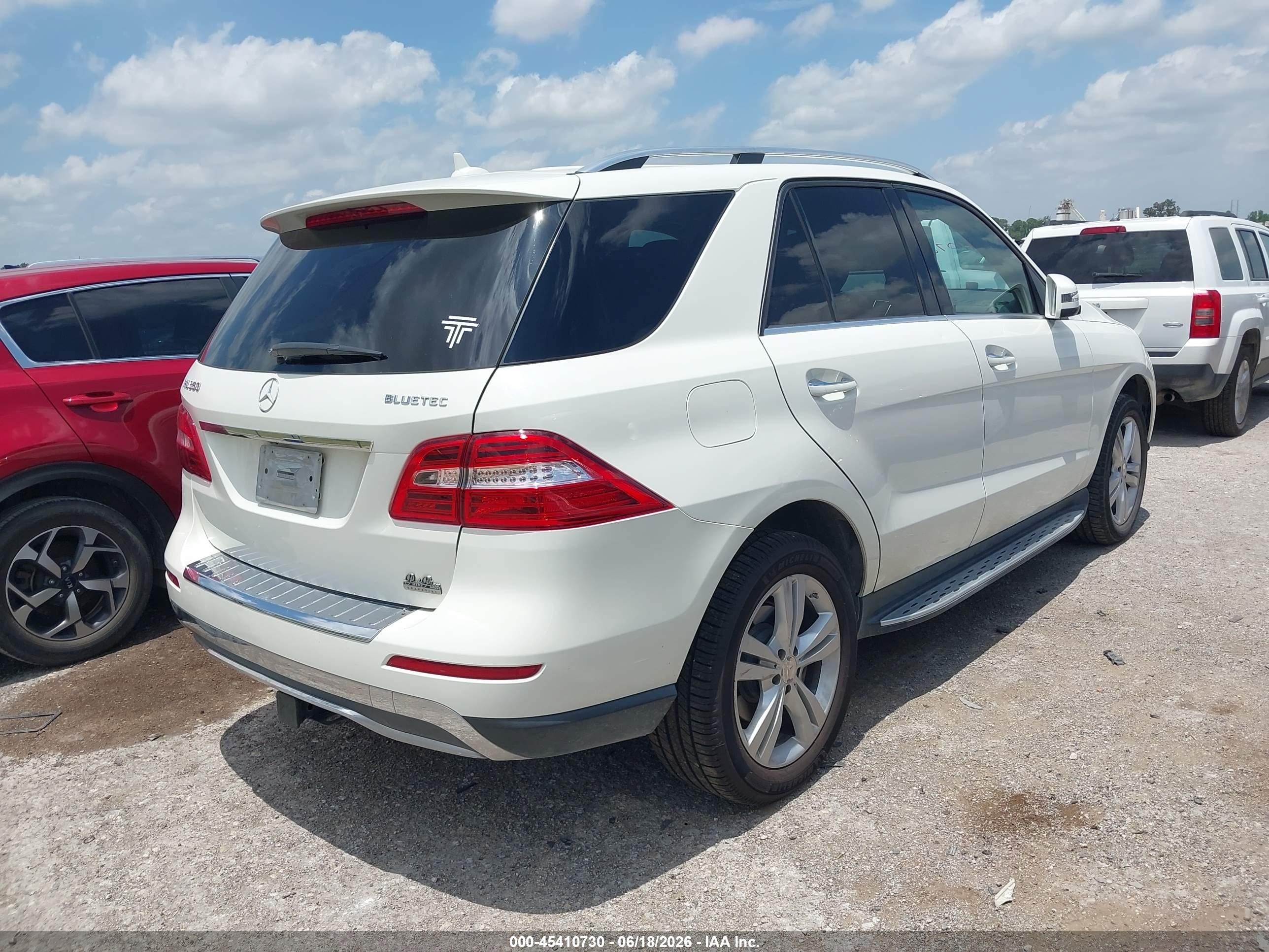 2013 Mercedes-benz Ml 350 Bluetec 4matic White vin: 4JGDA2EB3DA143332