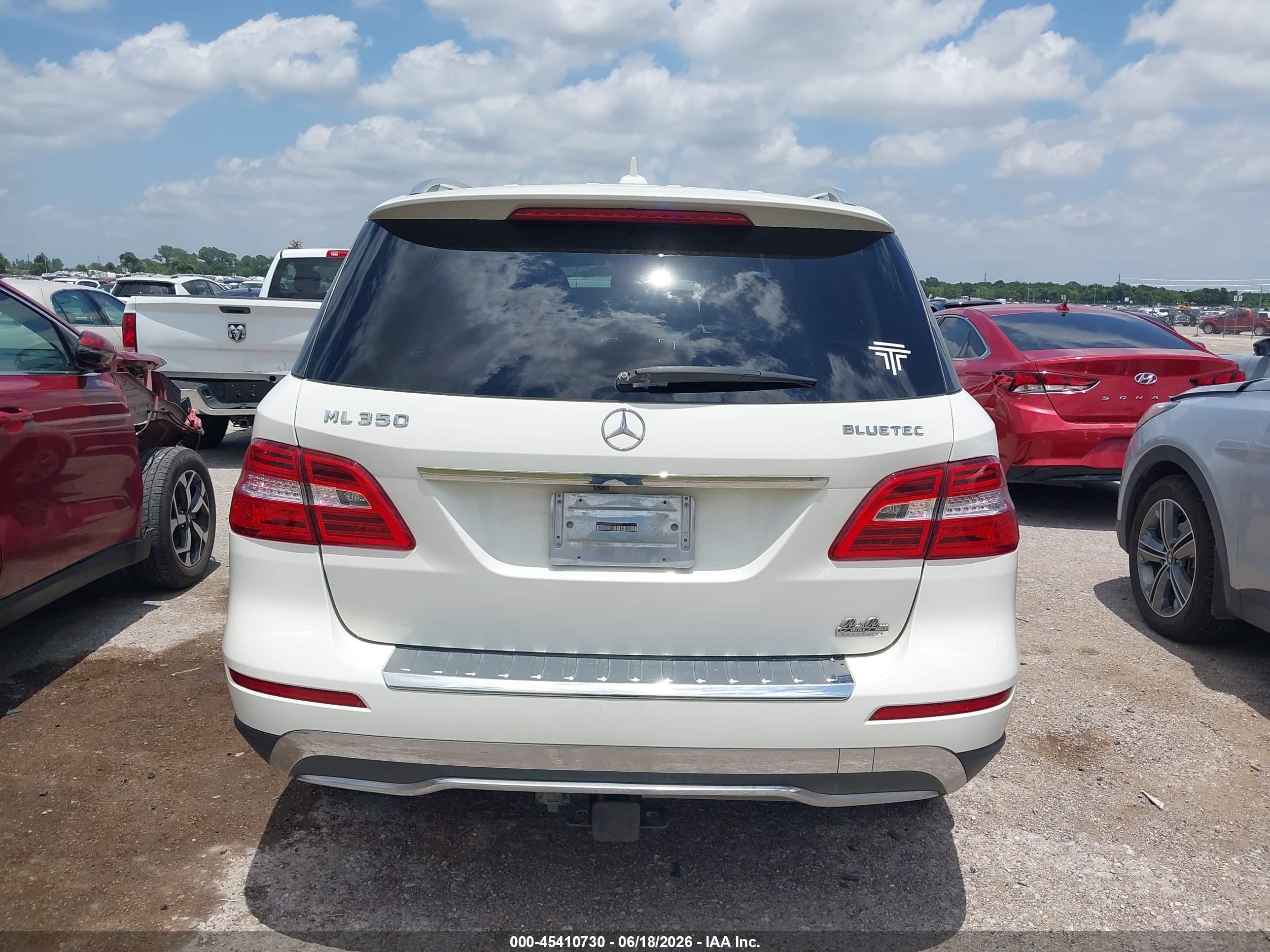 2013 Mercedes-benz Ml 350 Bluetec 4matic White vin: 4JGDA2EB3DA143332