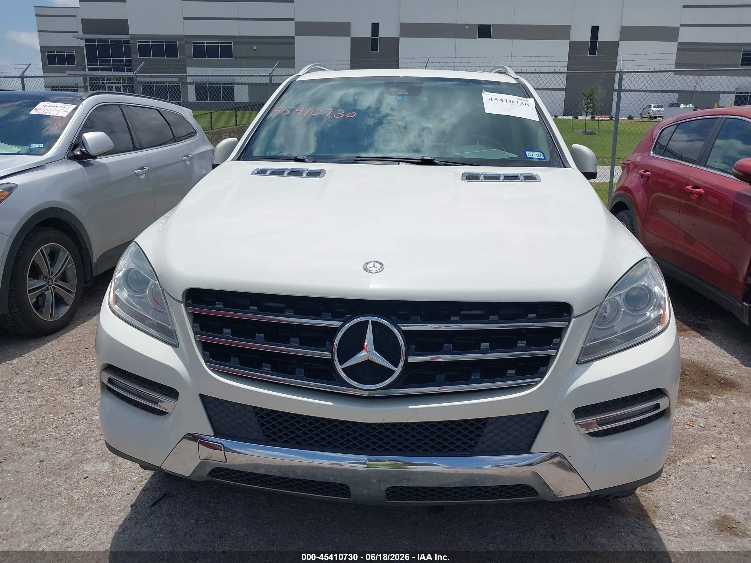 2013 Mercedes-benz Ml 350 Bluetec 4matic White vin: 4JGDA2EB3DA143332