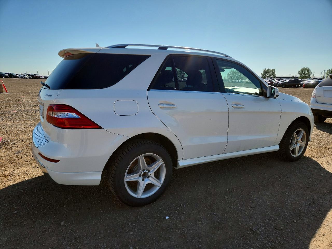 2015 Mercedes-benz Ml 350 Bluetec White vin: 4JGDA2EB3FA556113