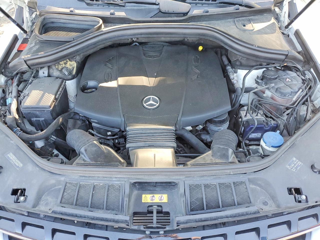 2015 Mercedes-benz Ml 350 Bluetec Белый vin: 4JGDA2EB3FA610221