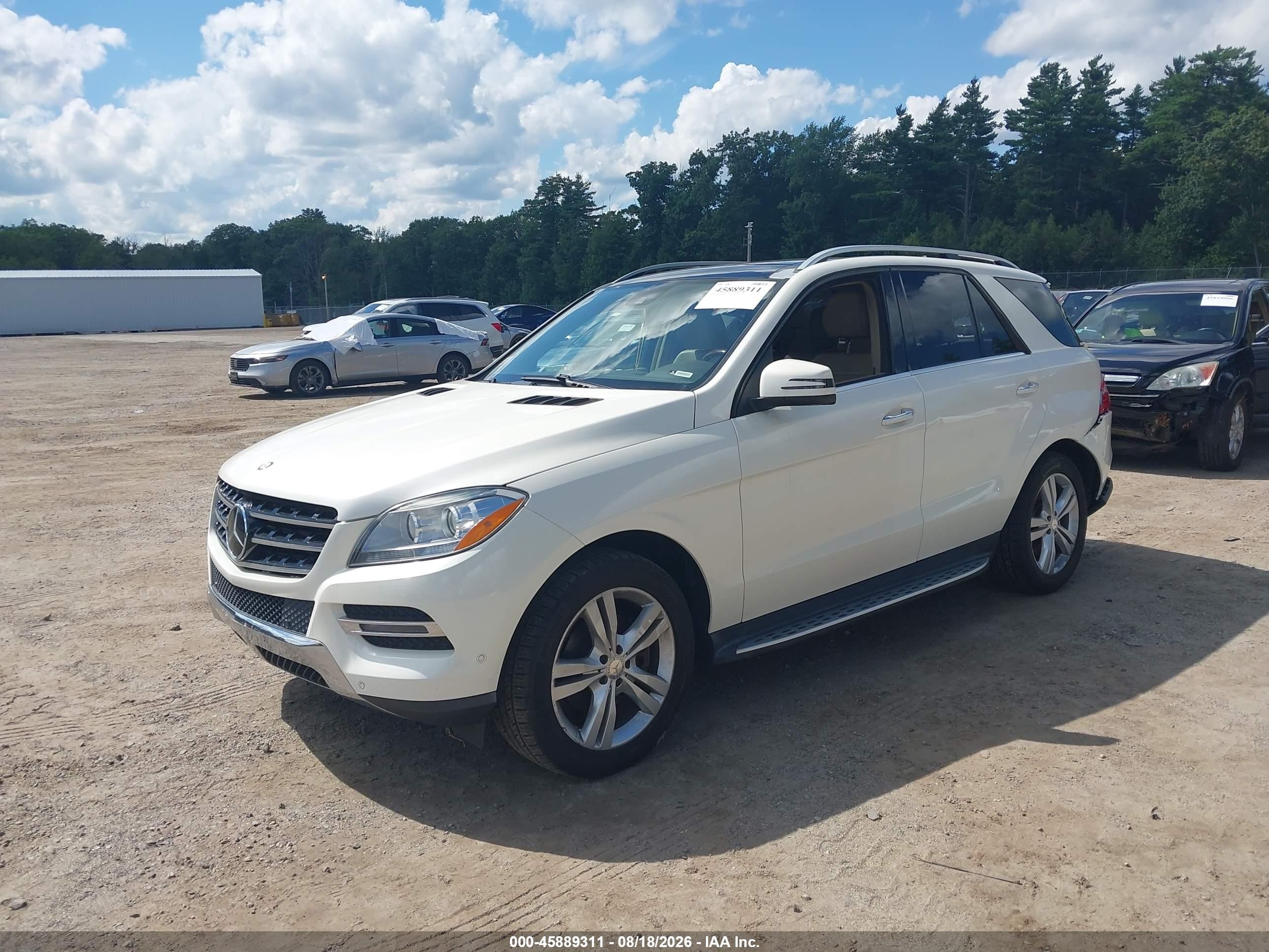 2013 Mercedes-benz Ml 350 Bluetec 4matic White vin: 4JGDA2EB4DA137555
